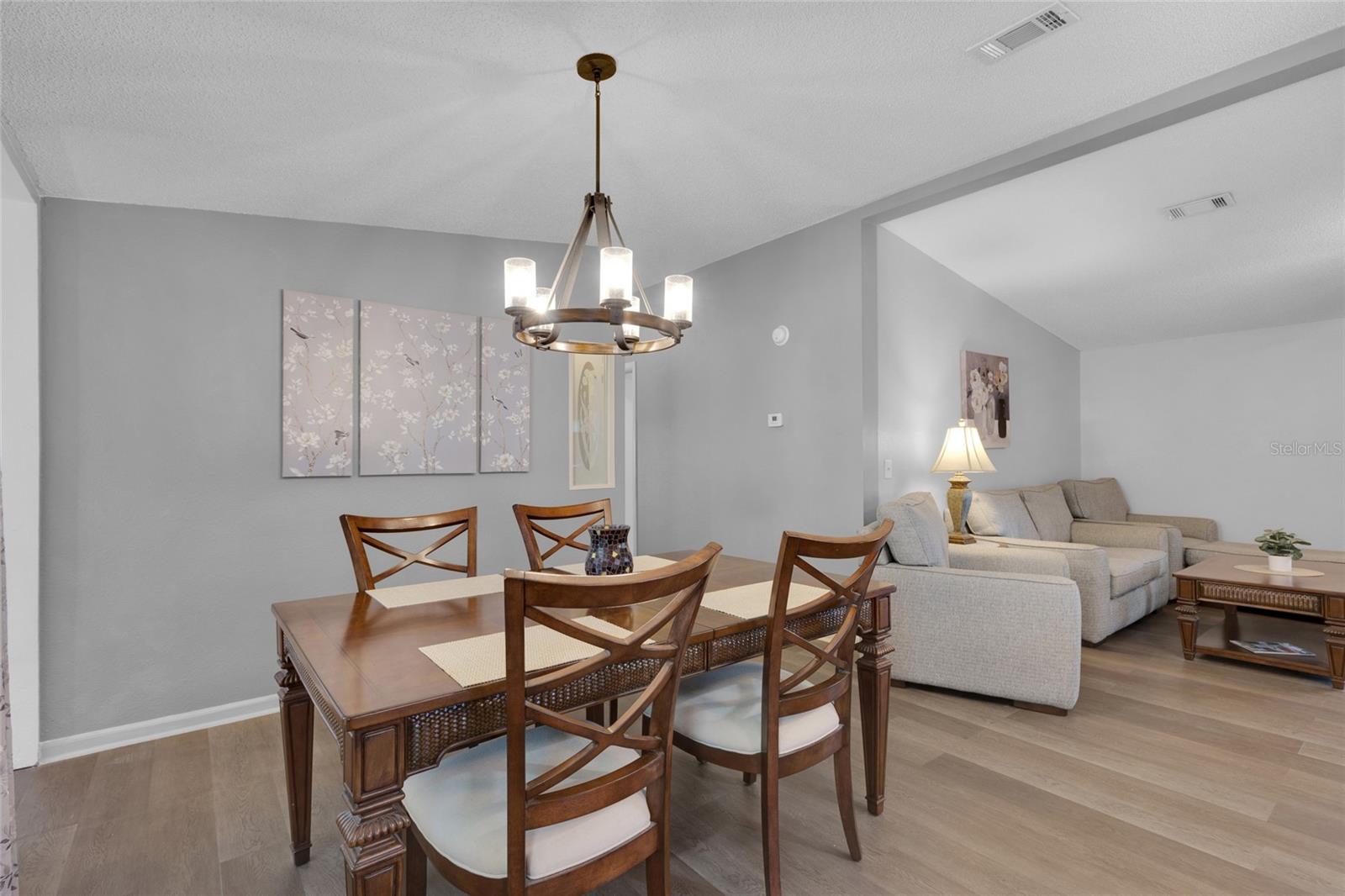 LADY LAKE ORANGE BLOSSOM GARDENS - Residential