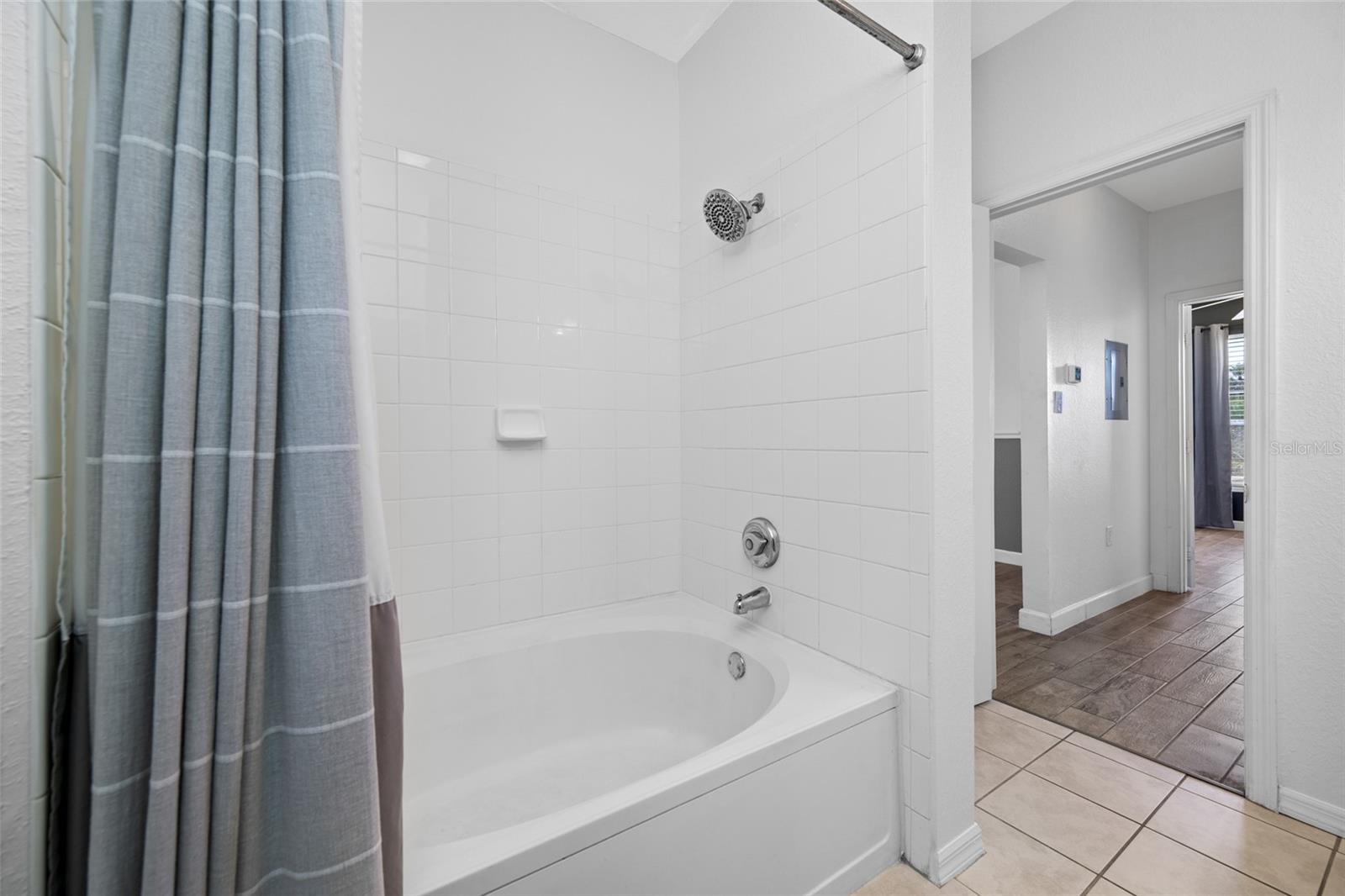 CULBREATH KEY BAYSIDE CONDOMIN - Residential