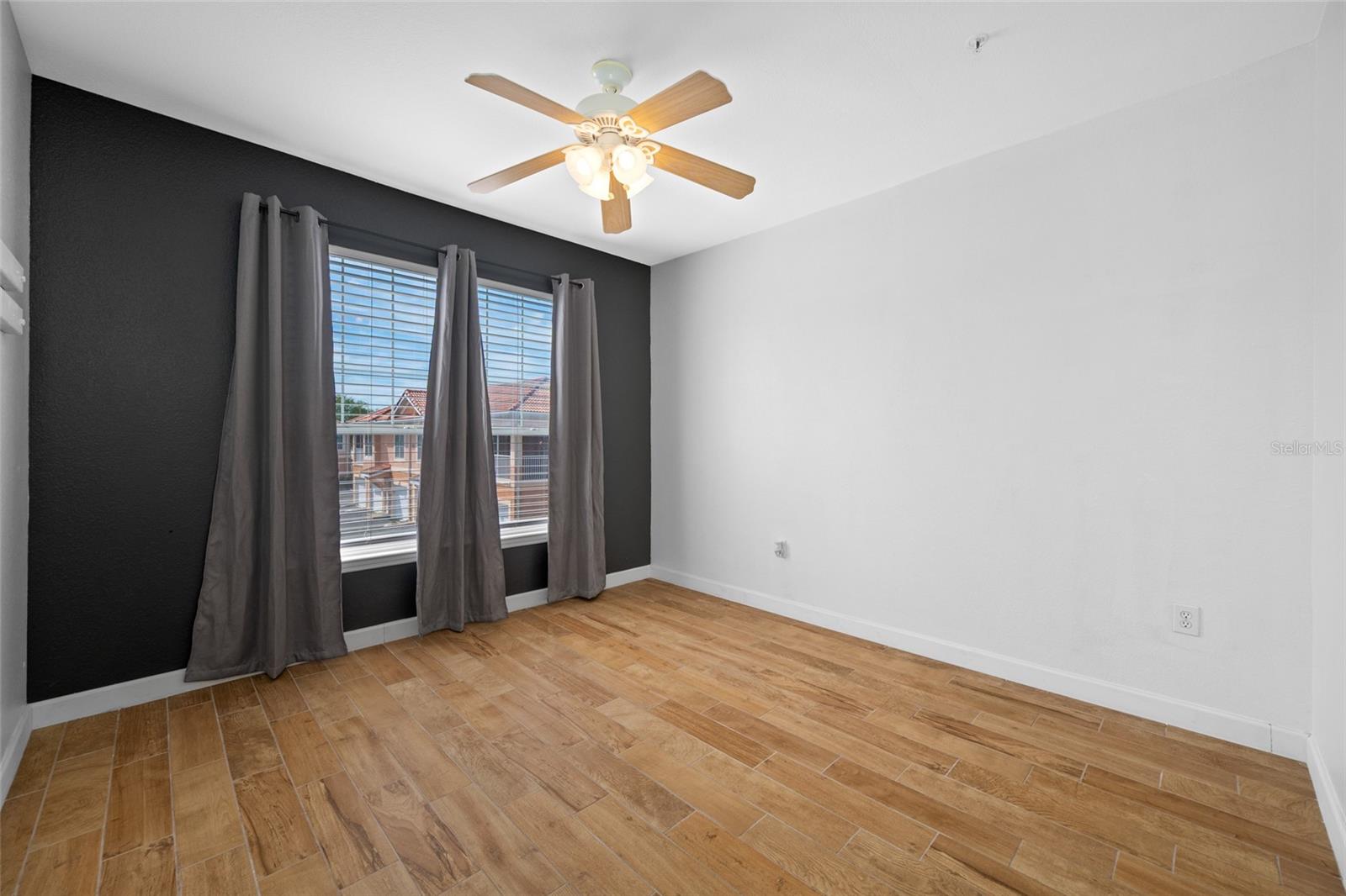 CULBREATH KEY BAYSIDE CONDOMIN - Residential