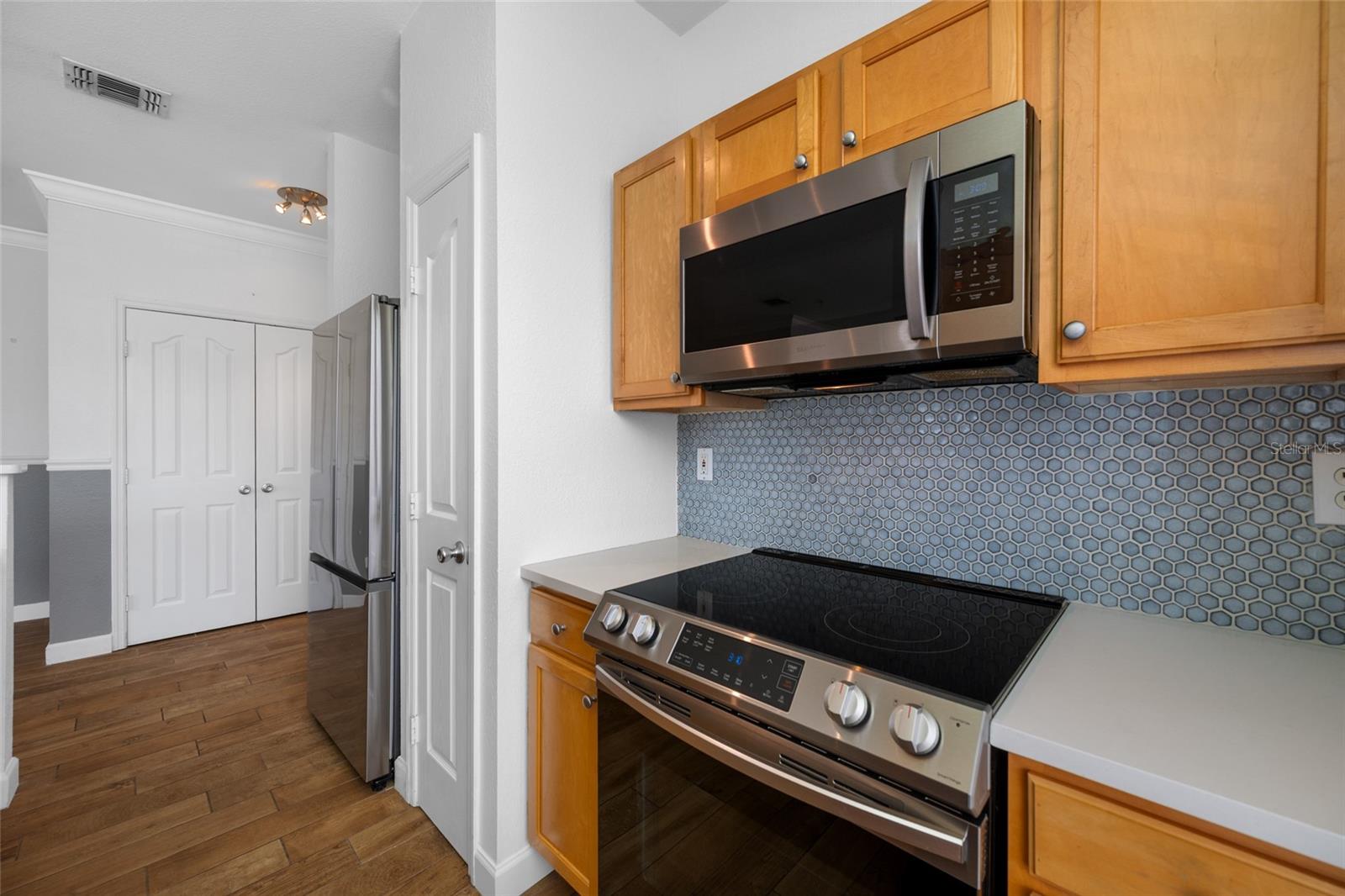 CULBREATH KEY BAYSIDE CONDOMIN - Residential