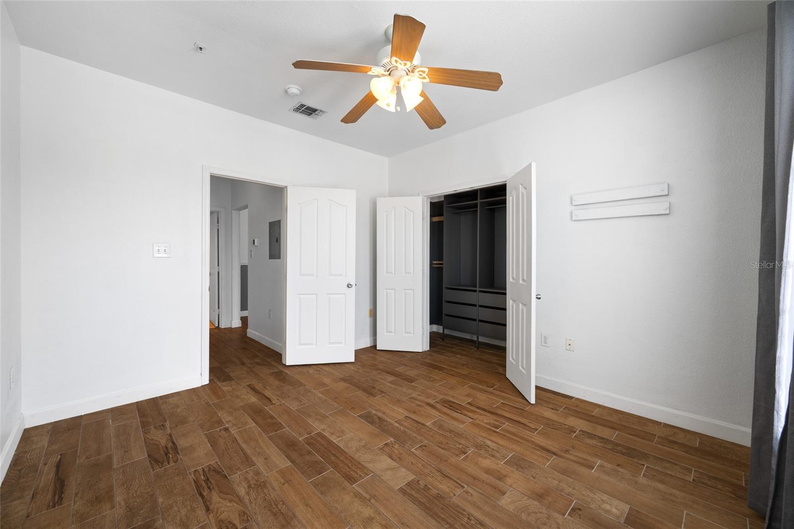 CULBREATH KEY BAYSIDE CONDOMIN - Residential