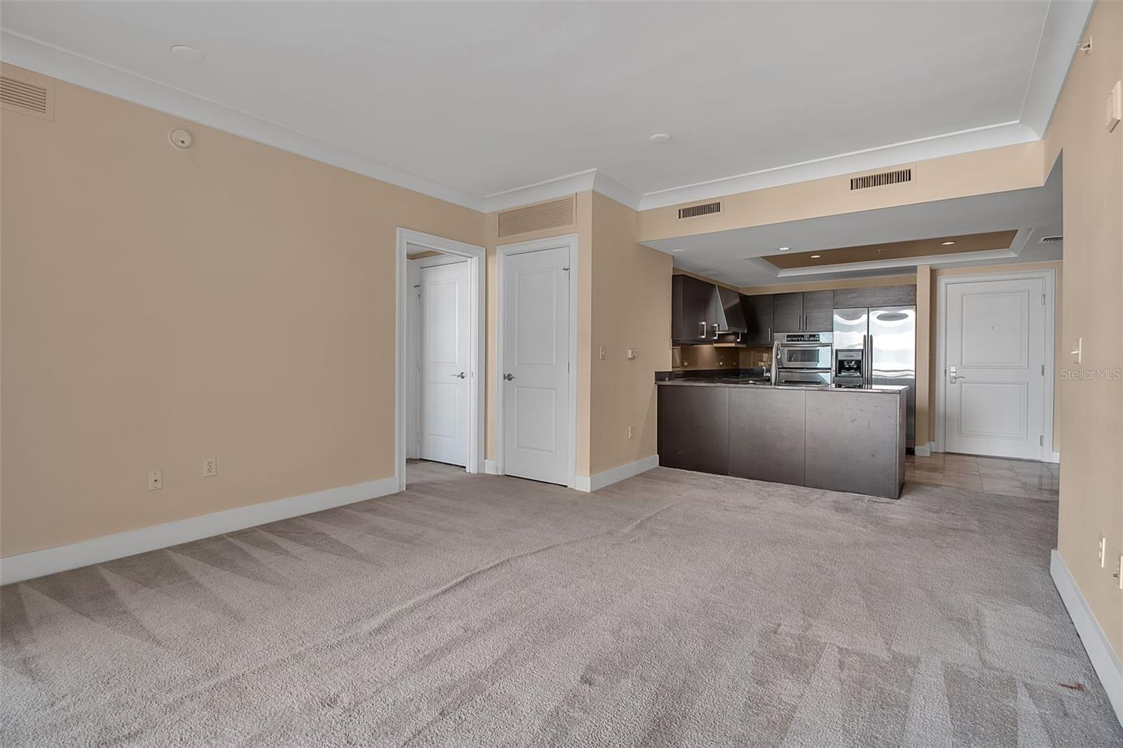 1350 MAIN RESIDENTIAL - Residential