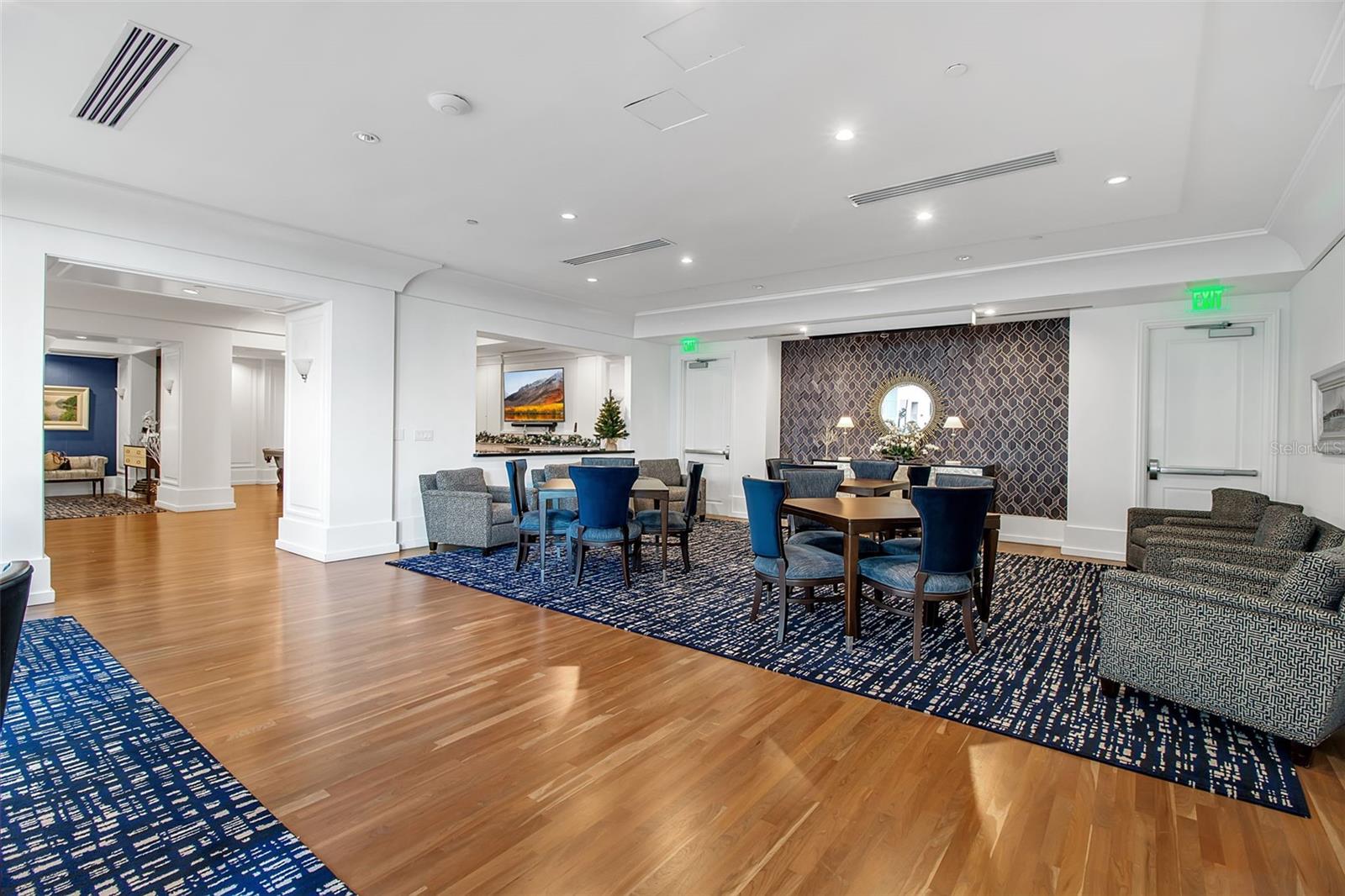 1350 MAIN RESIDENTIAL - Residential