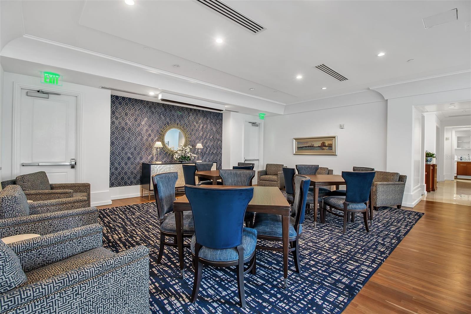 1350 MAIN RESIDENTIAL - Residential