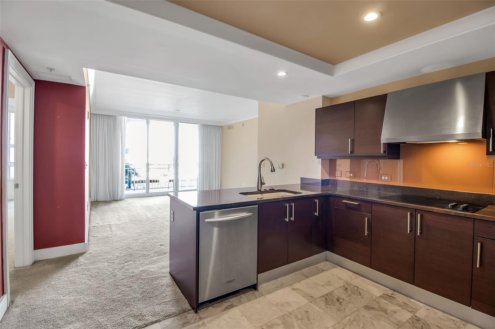 1350 MAIN RESIDENTIAL - Residential