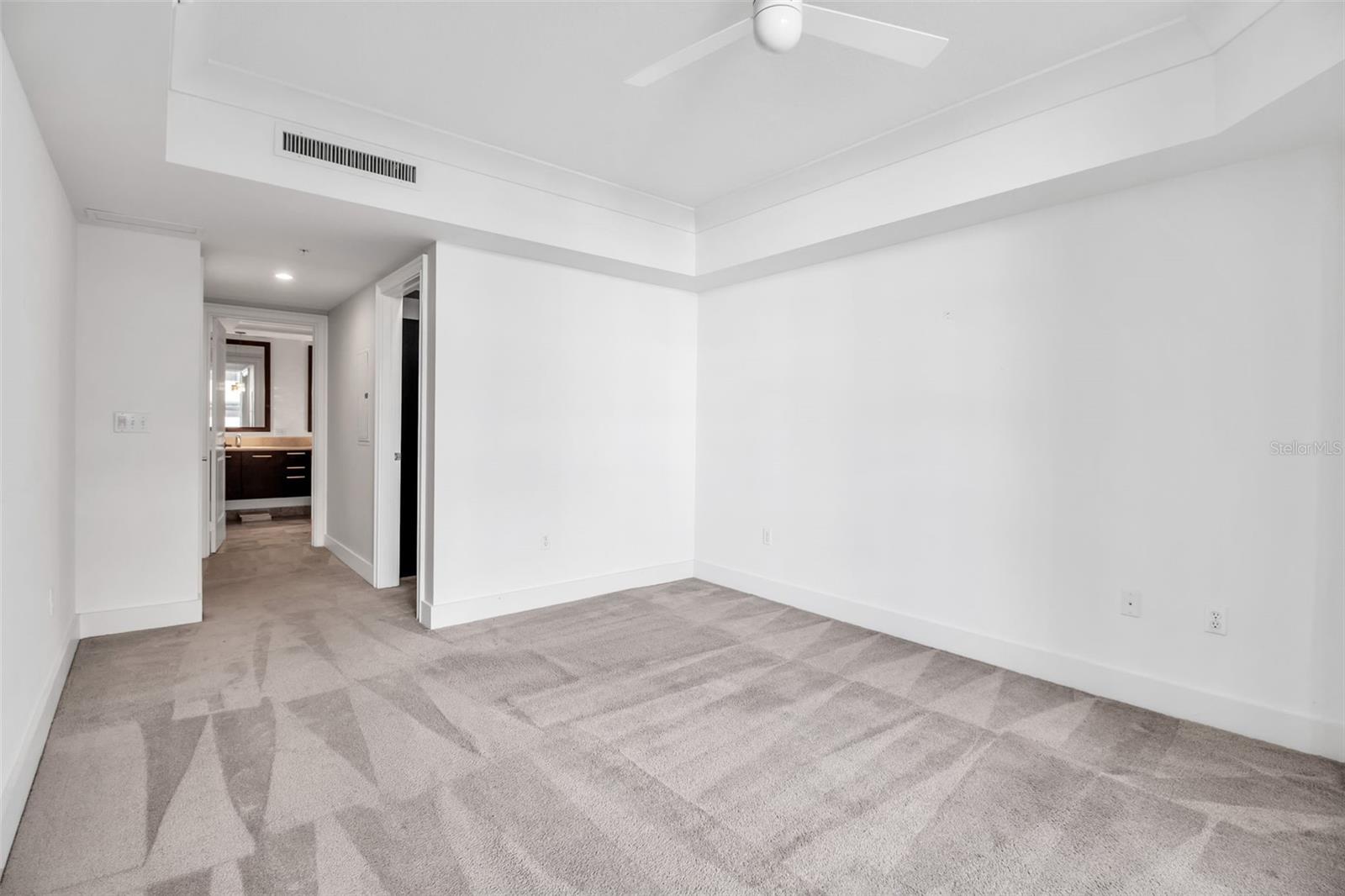 1350 MAIN RESIDENTIAL - Residential