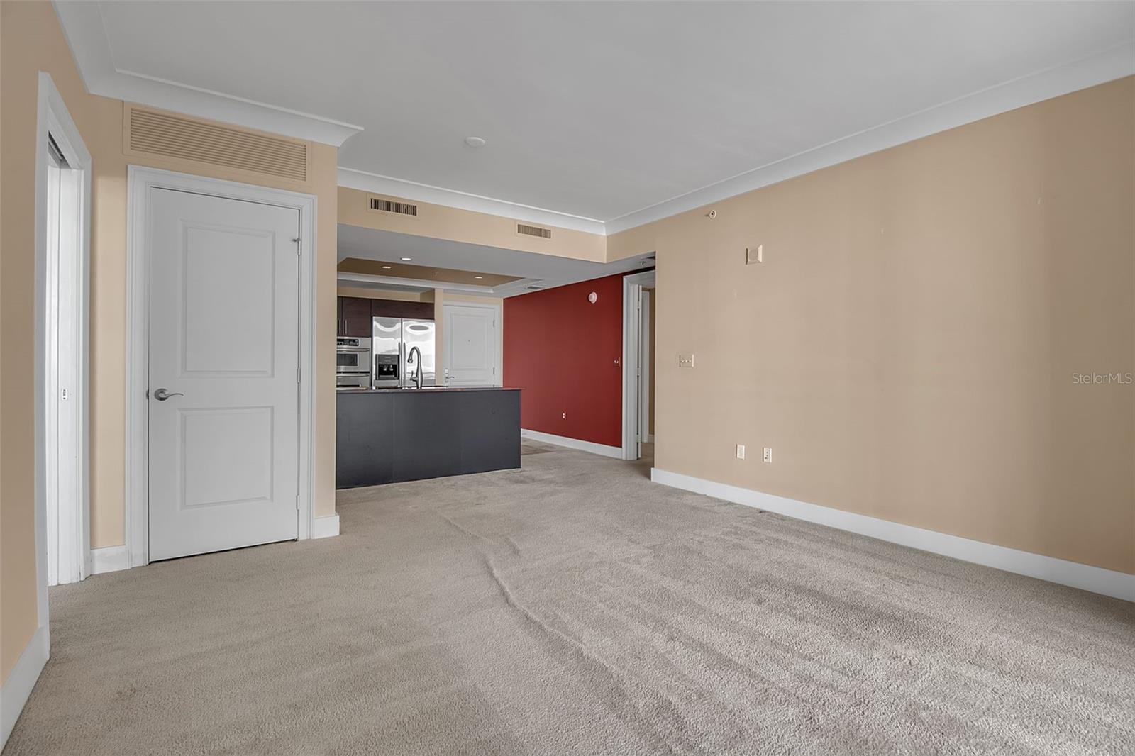 1350 MAIN RESIDENTIAL - Residential