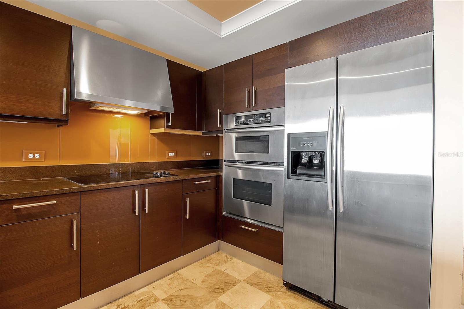 1350 MAIN RESIDENTIAL - Residential