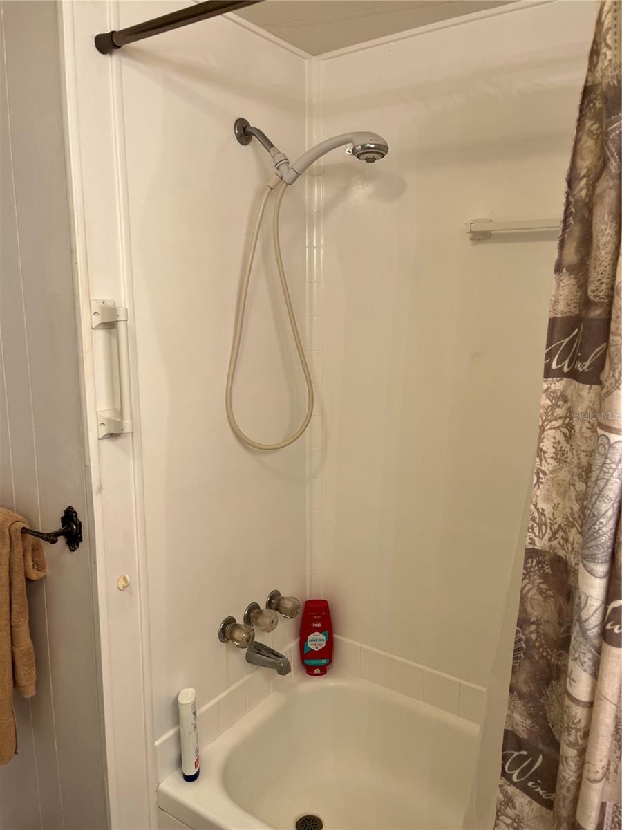 VENICE ISLE - Residential