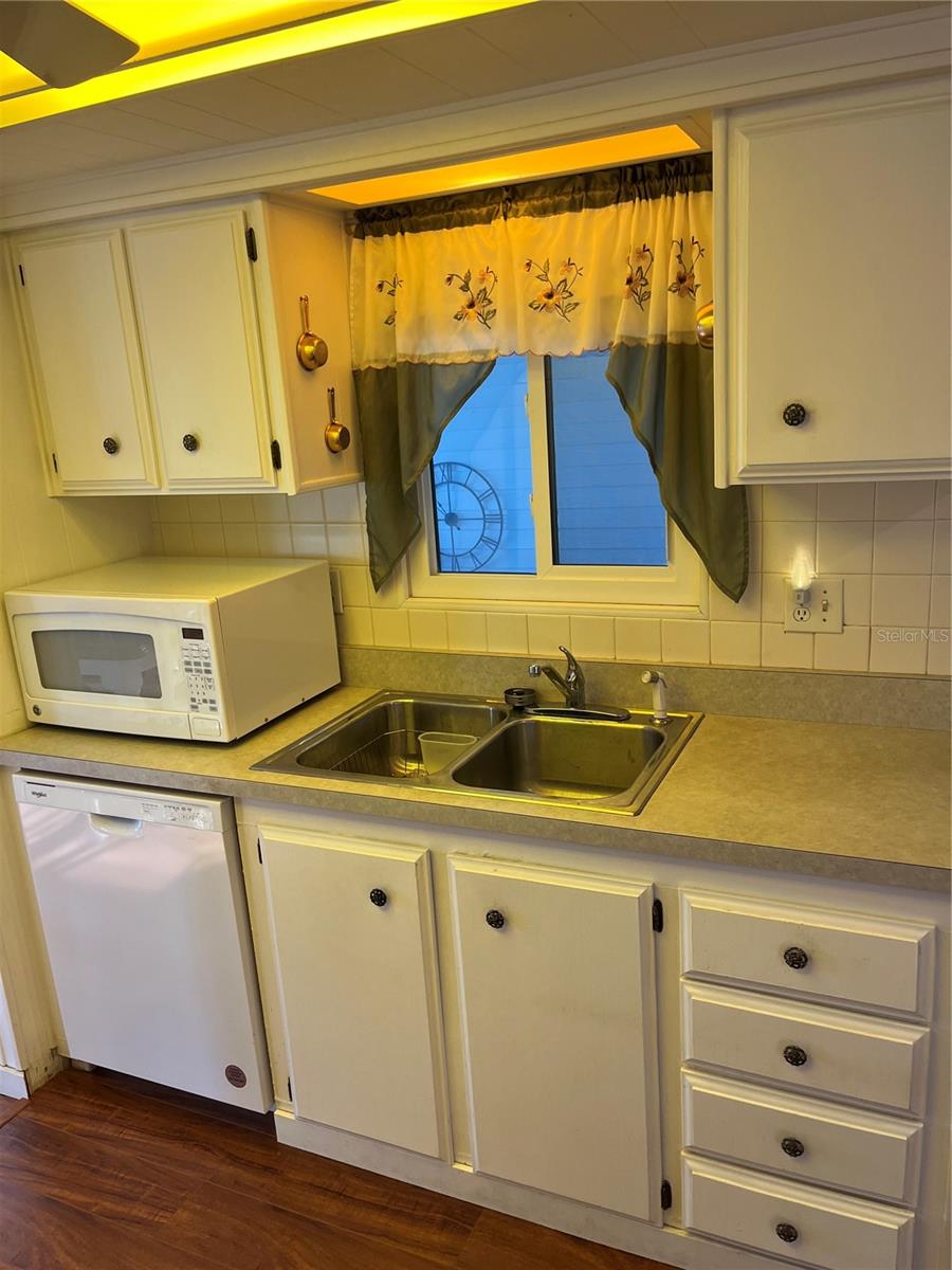 VENICE ISLE - Residential