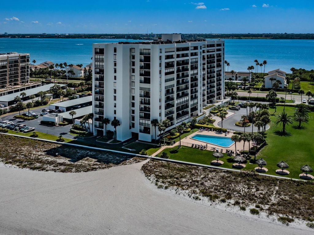 Photo of 1460 Gulf Boulevard #509, Clearwater Beach, FL 33767 (MLS # TB8457955)