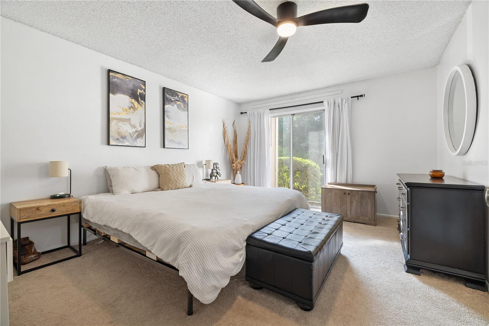 ROYAL ARMS CONDO - Residential