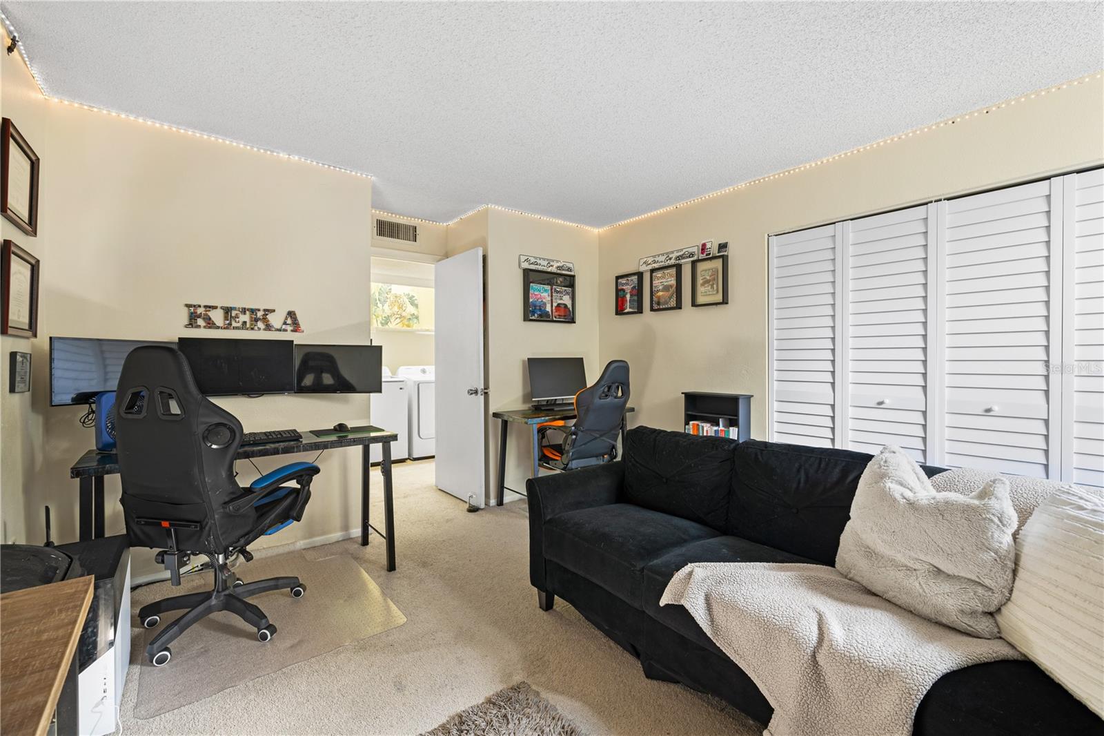 ROYAL ARMS CONDO - Residential