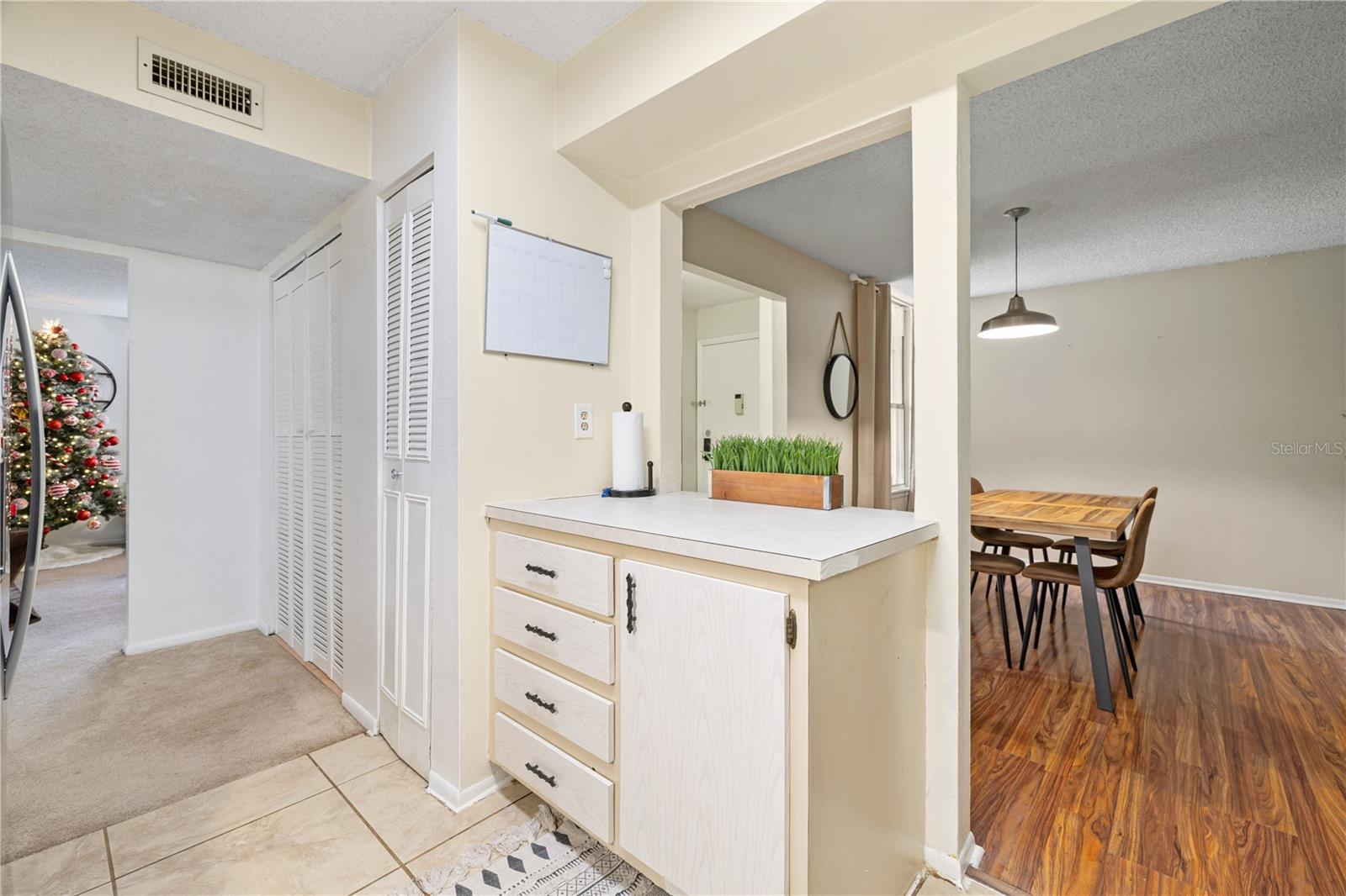 ROYAL ARMS CONDO - Residential