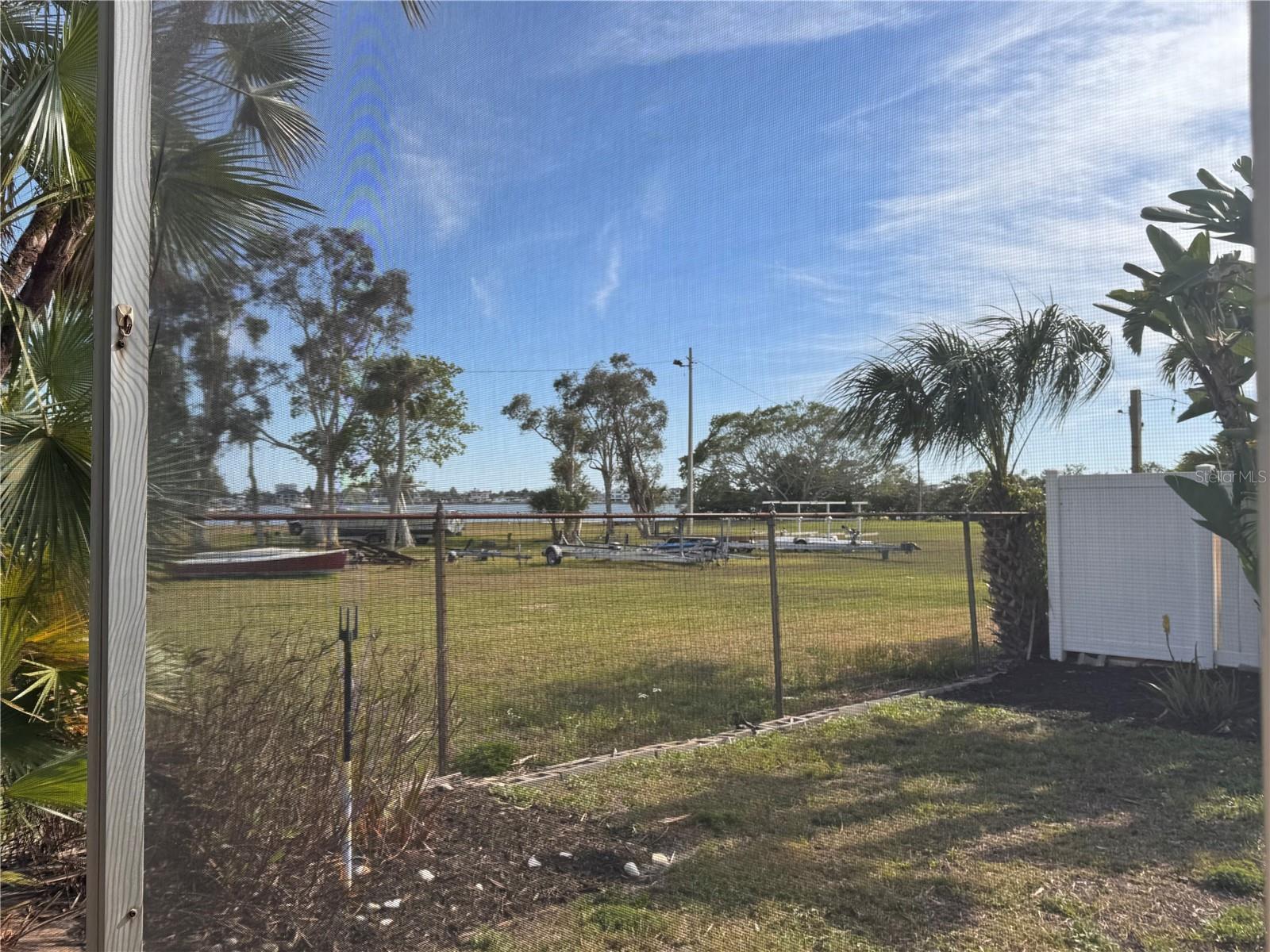 BOCA CIEGA SHORES - Residential