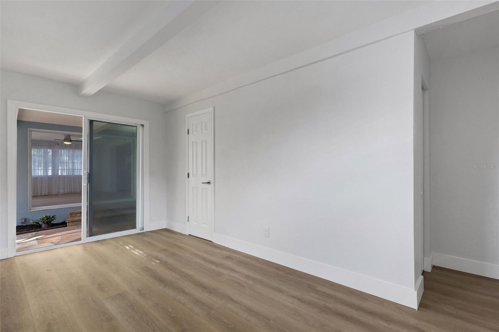 BOCA CIEGA SHORES - Residential