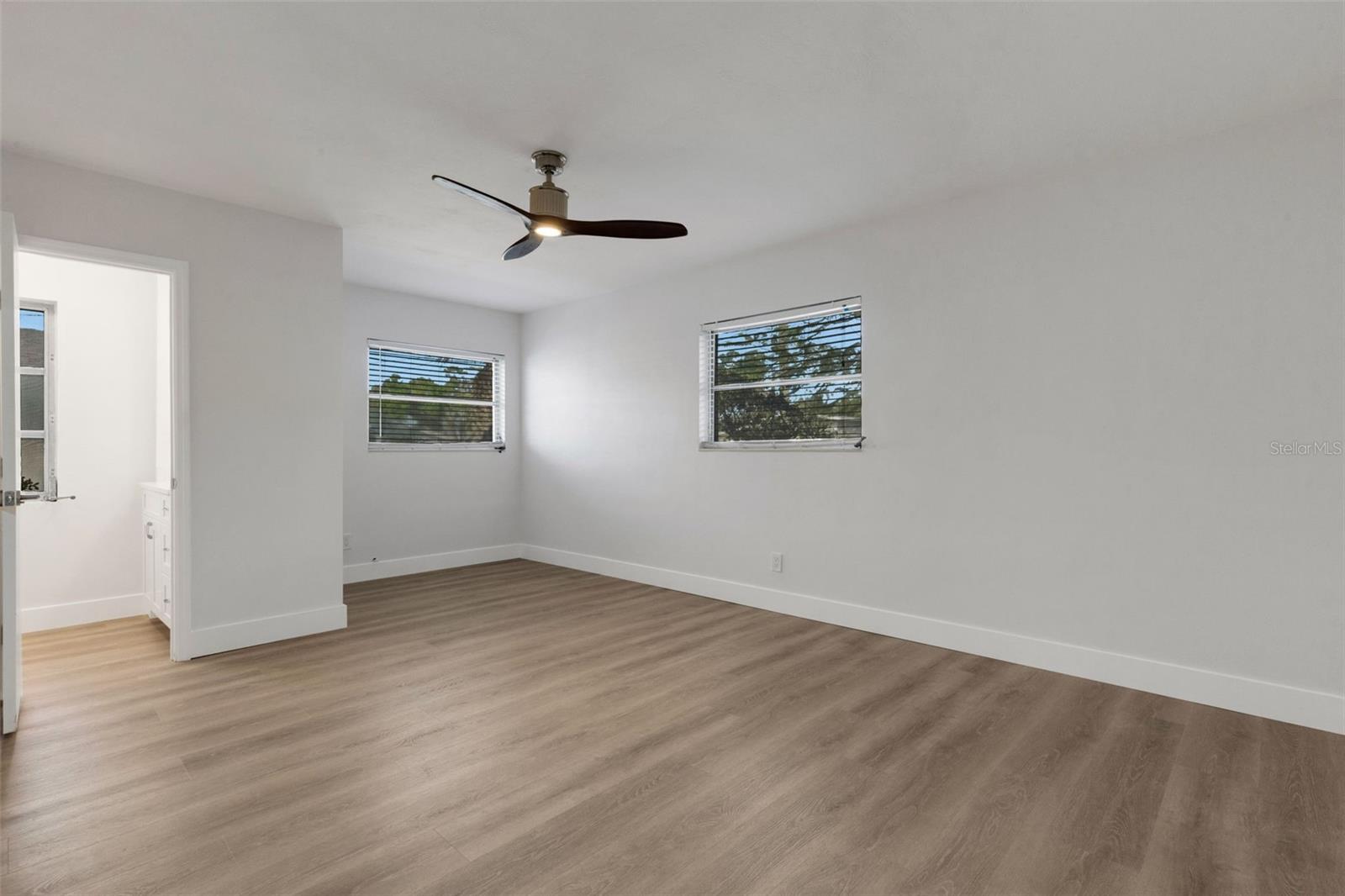 BOCA CIEGA SHORES - Residential