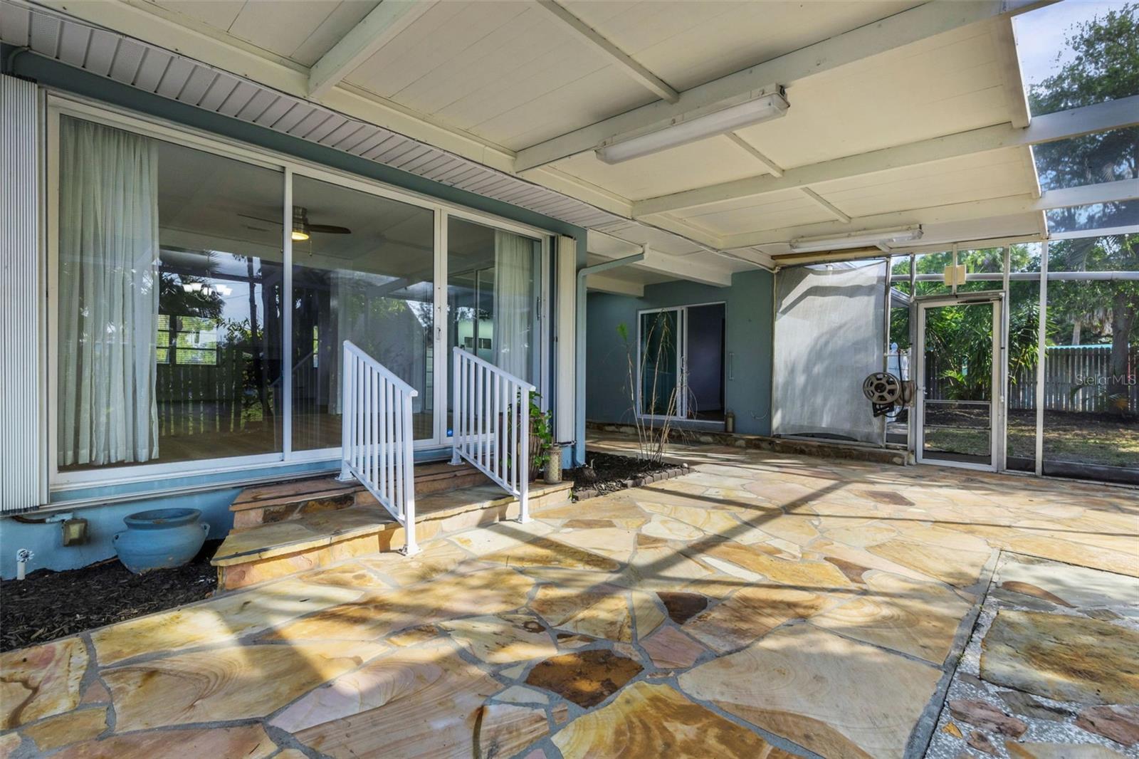 BOCA CIEGA SHORES - Residential