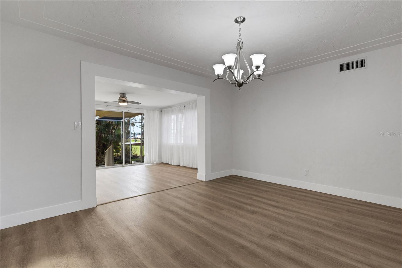 BOCA CIEGA SHORES - Residential