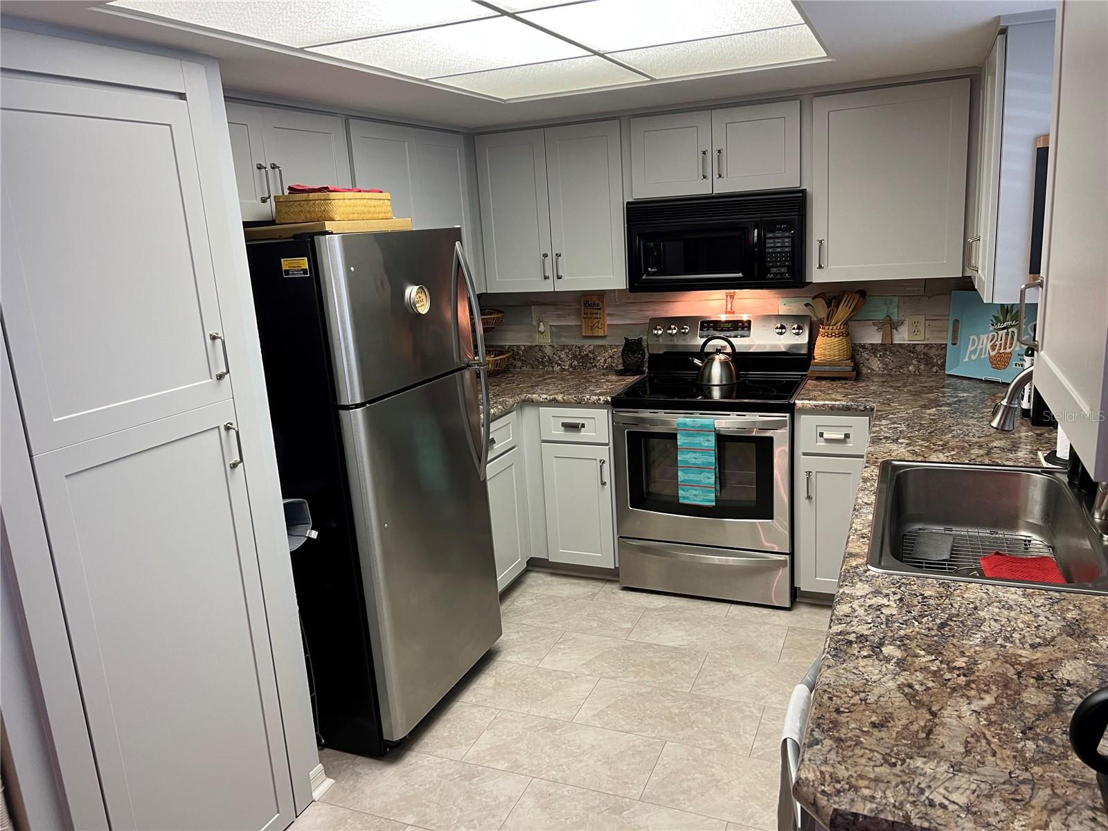 ON TOP OF THE WORLD - Residential