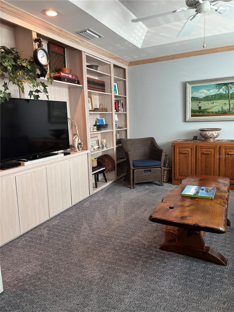 ON TOP OF THE WORLD - Residential