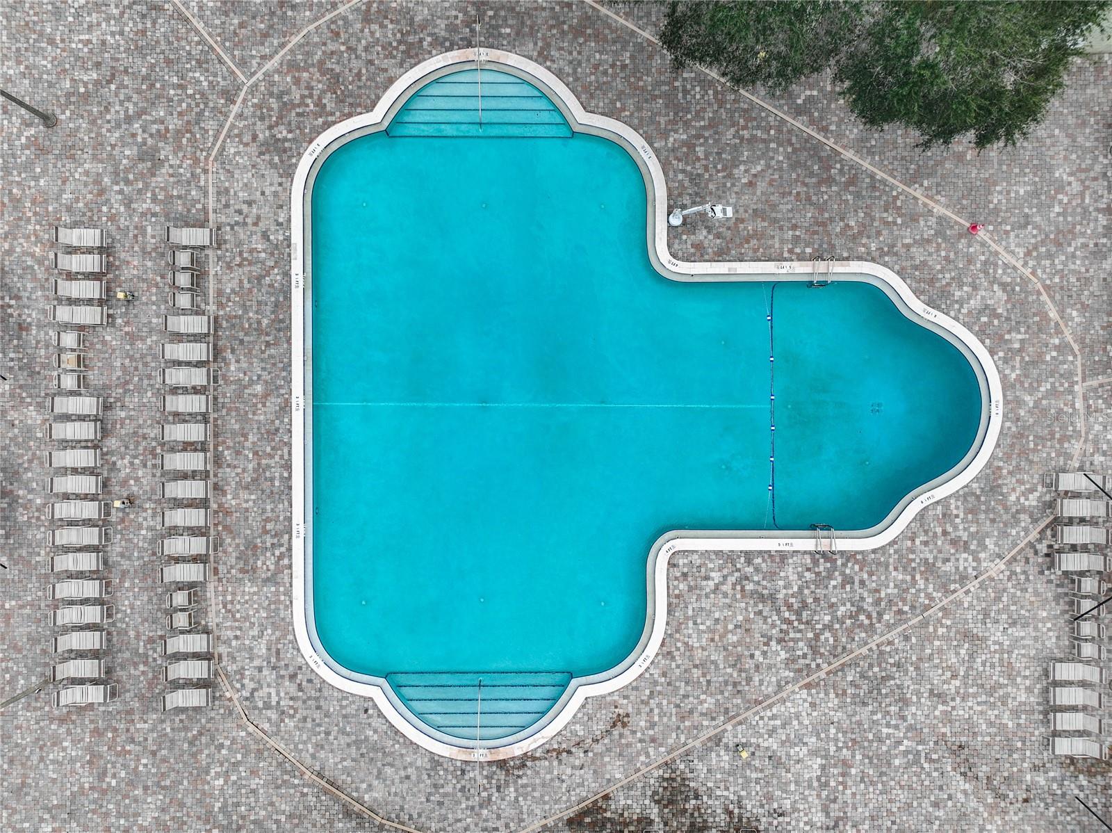 ON TOP OF THE WORLD - Residential