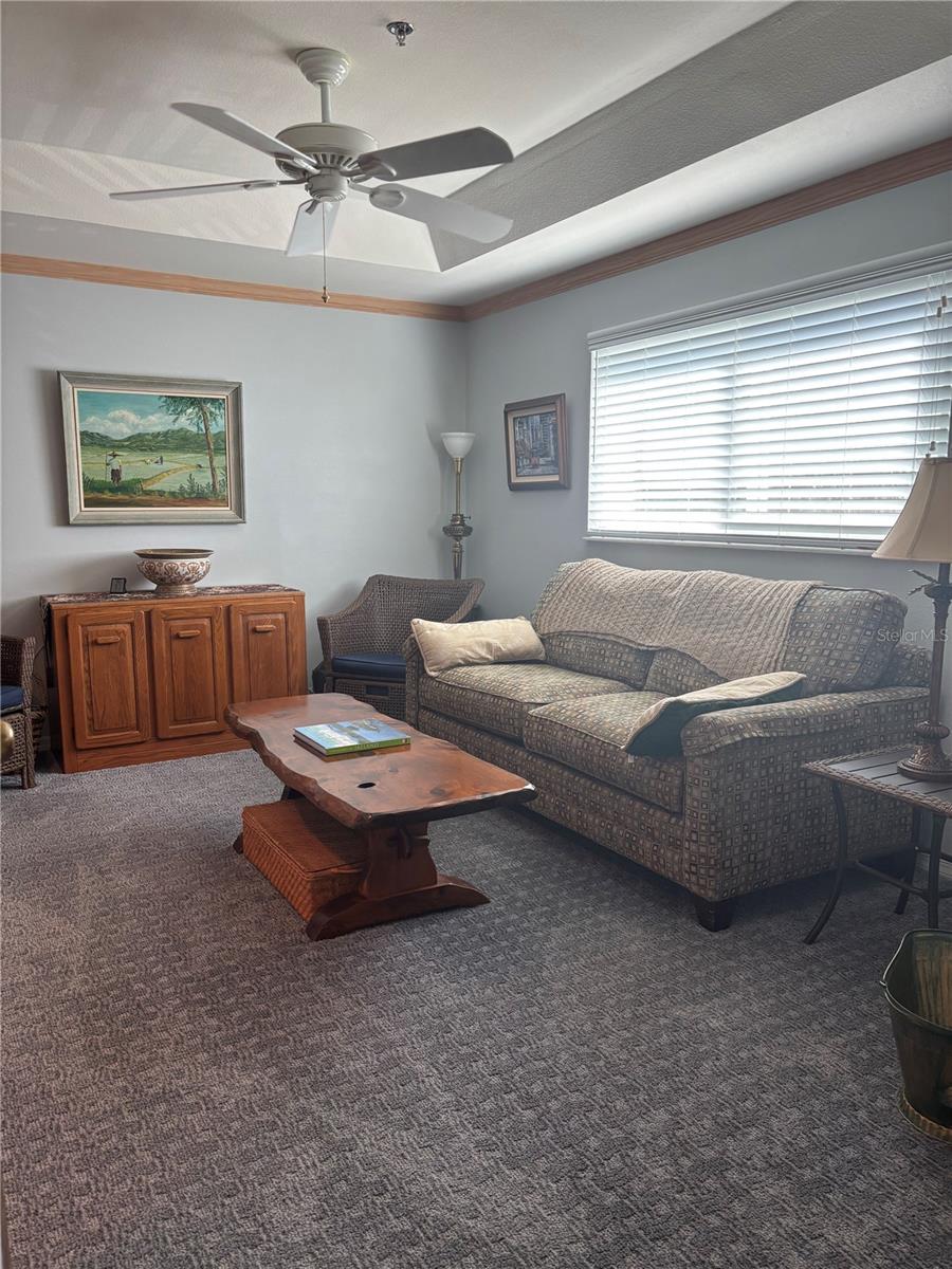 ON TOP OF THE WORLD - Residential