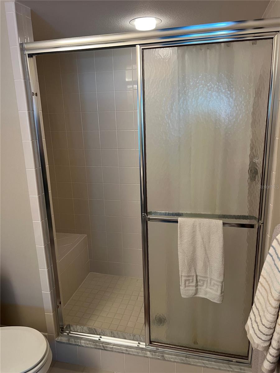 ON TOP OF THE WORLD - Residential