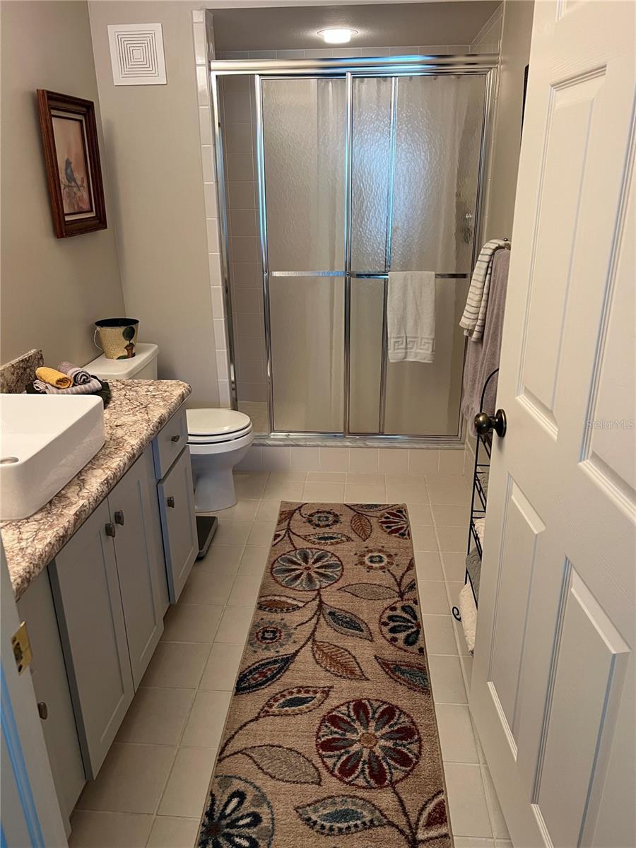 ON TOP OF THE WORLD - Residential