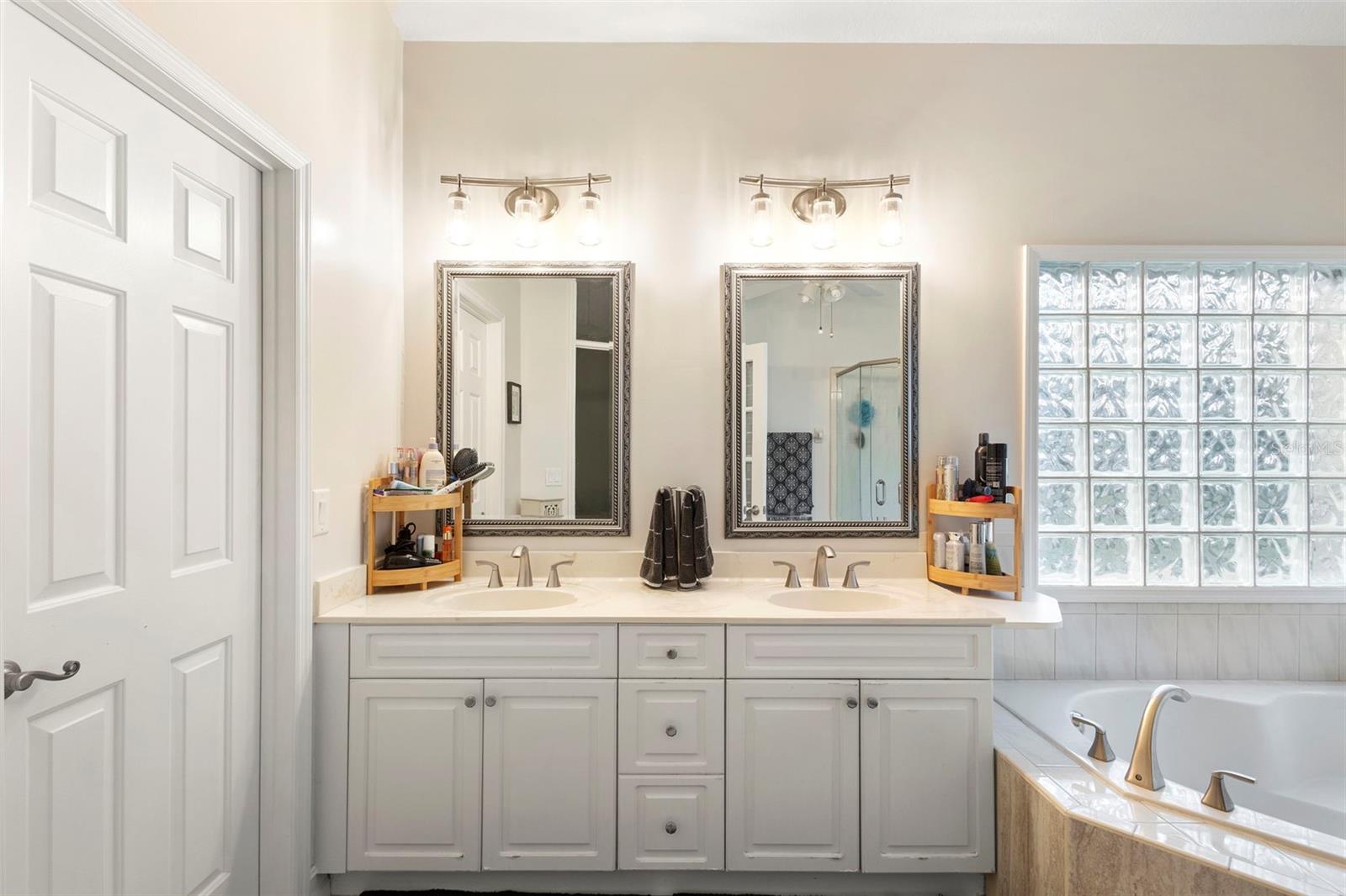 HAMMOCKS - Residential