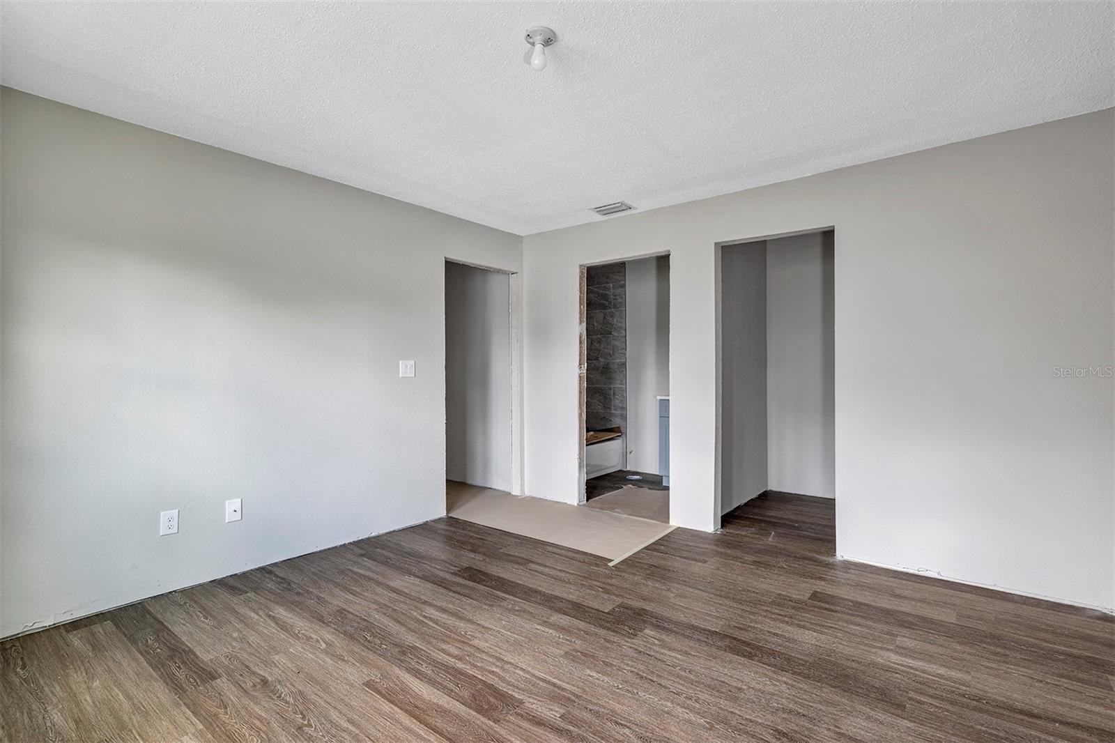 DOCKSIDE CONDO - Residential