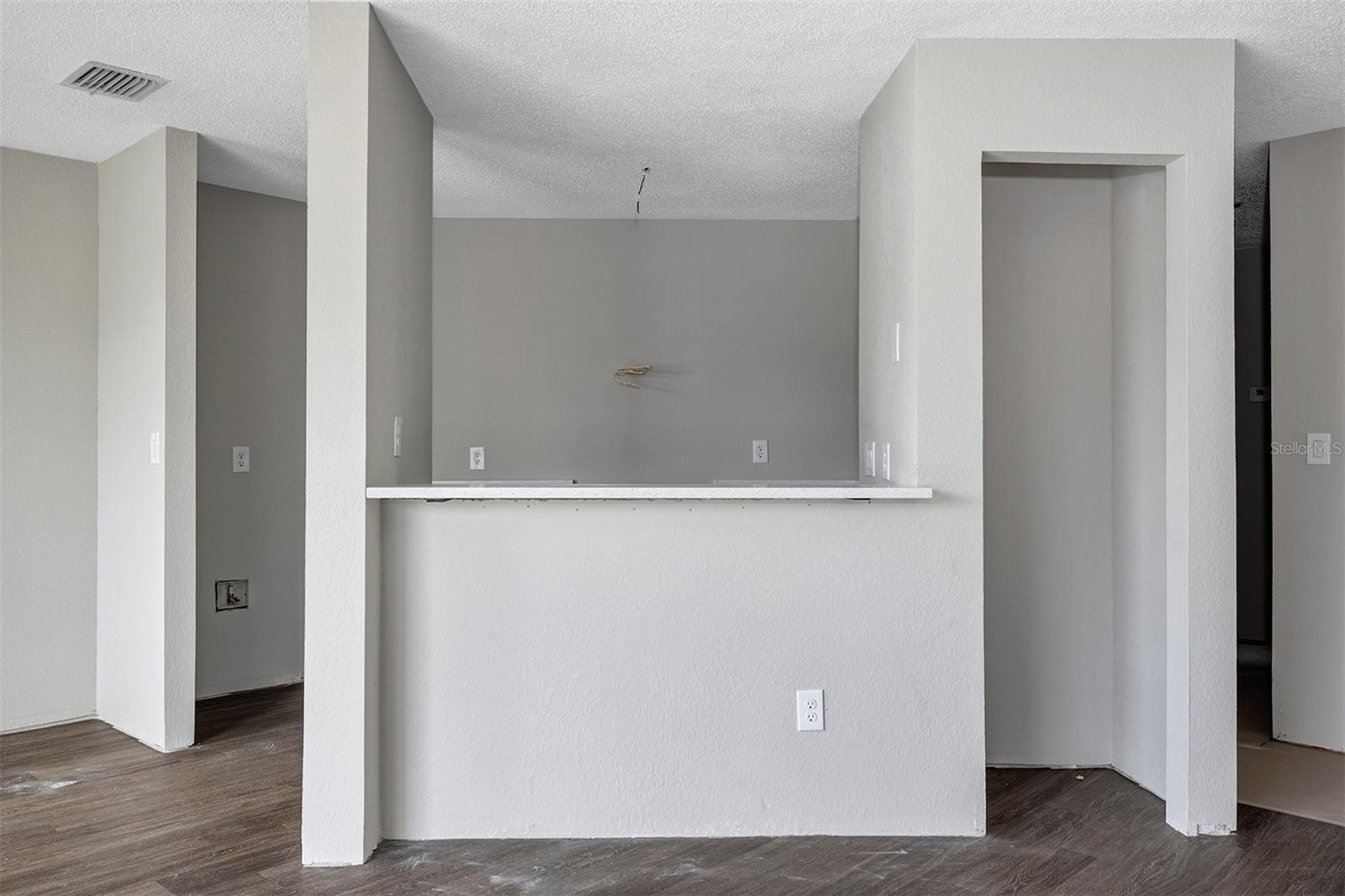 DOCKSIDE CONDO - Residential