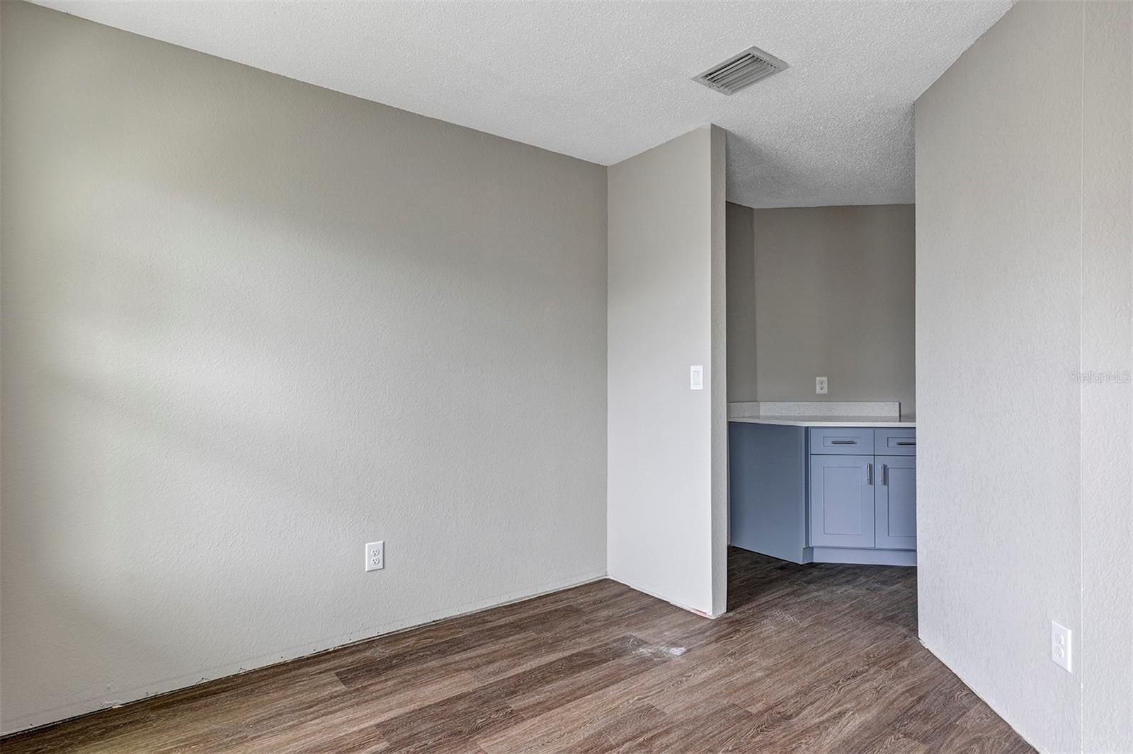 DOCKSIDE CONDO - Residential