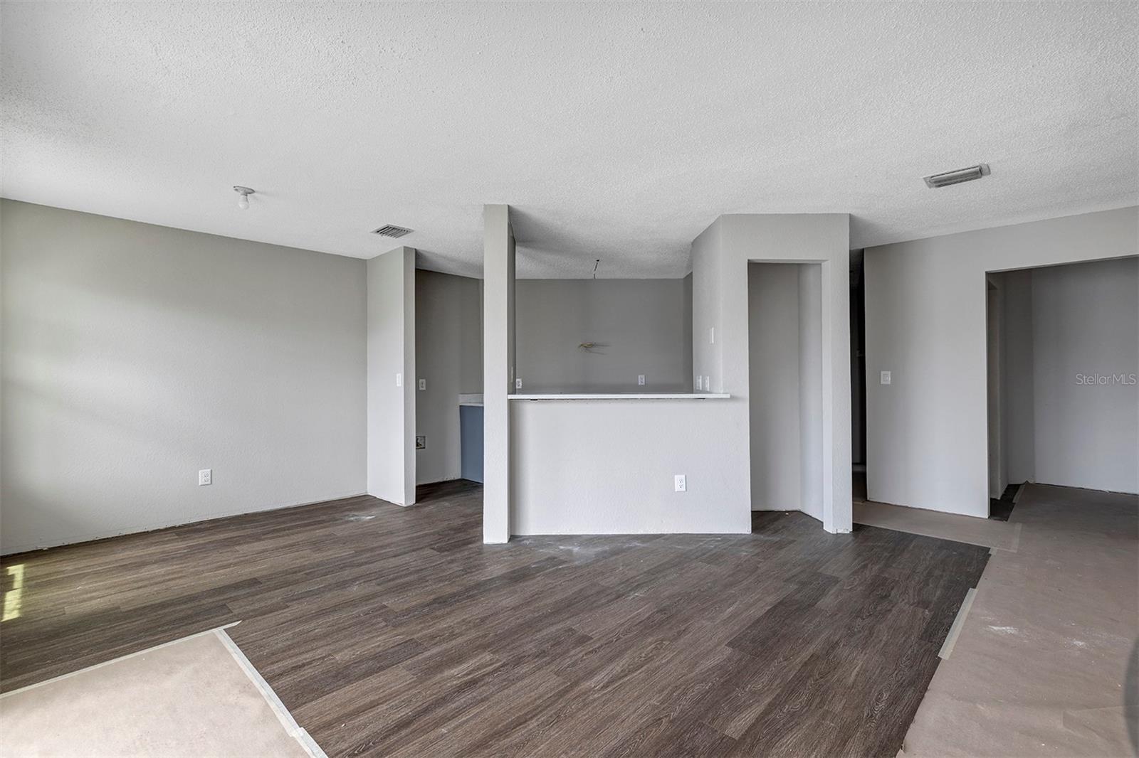 DOCKSIDE CONDO - Residential