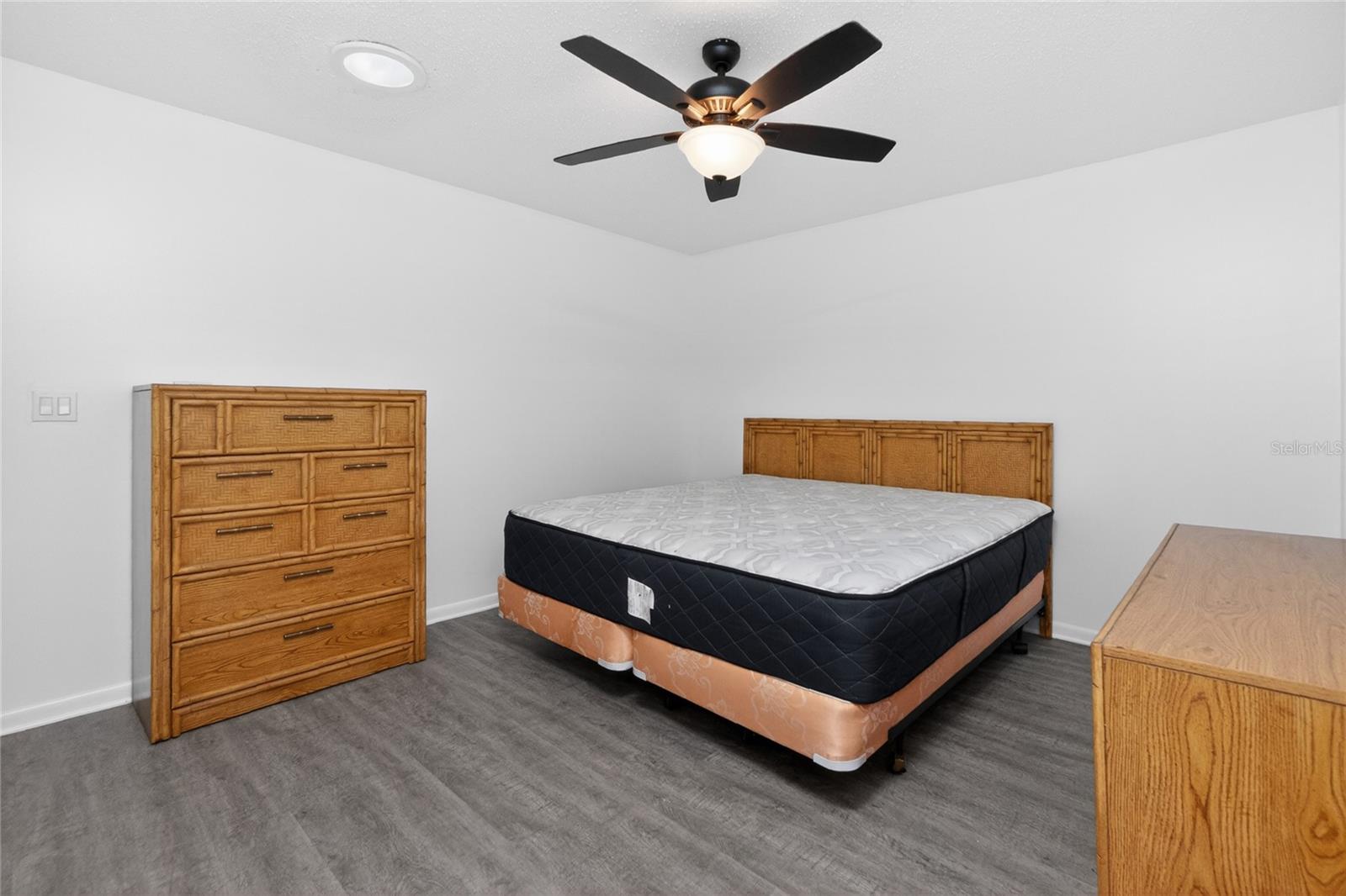 AQUI ESTATES UNIT 01 - Residential