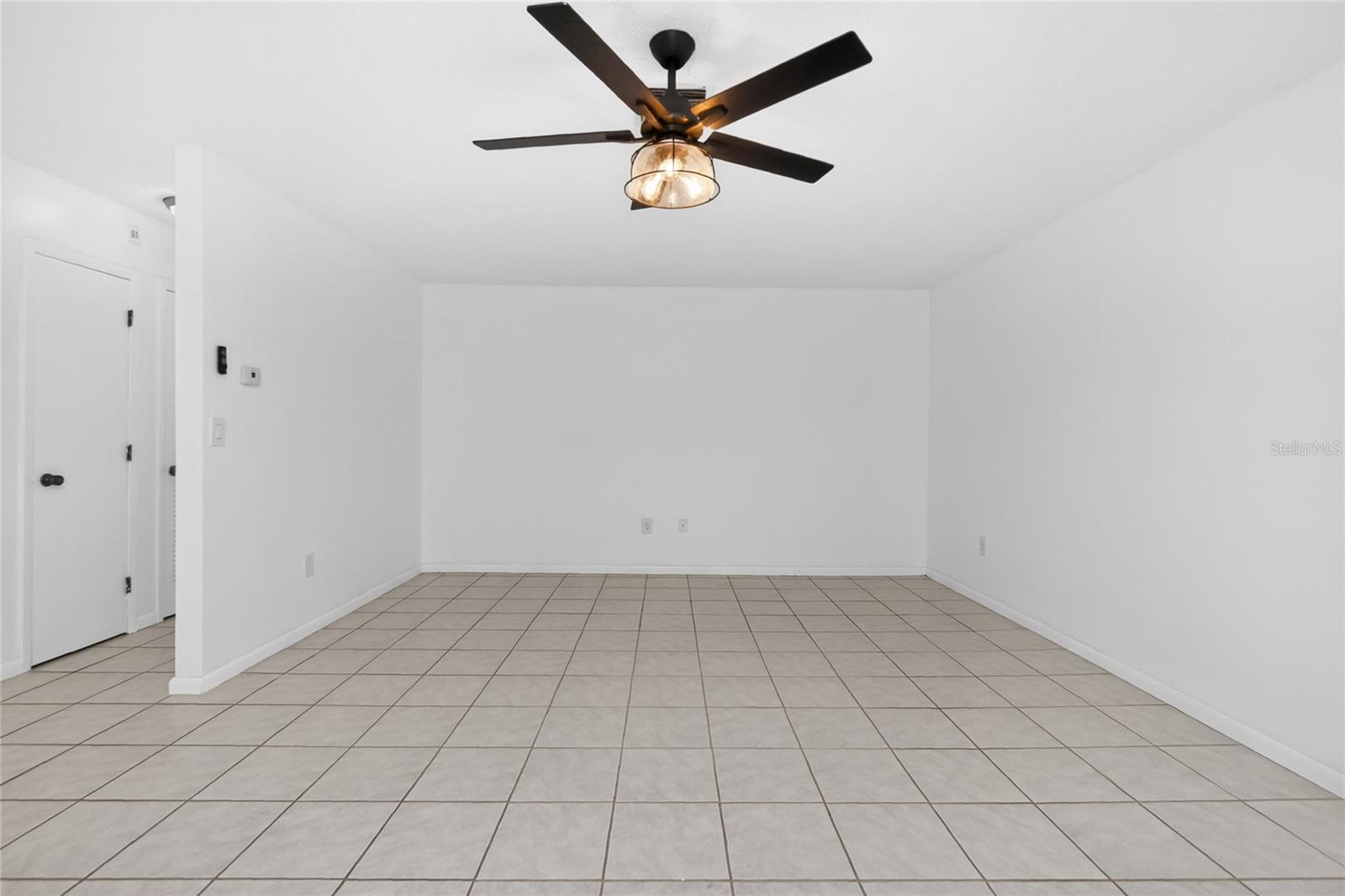 AQUI ESTATES UNIT 01 - Residential