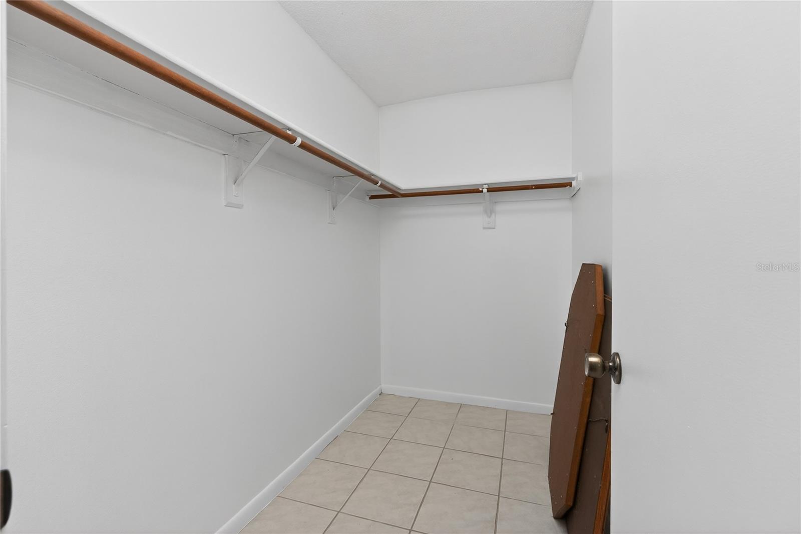 AQUI ESTATES UNIT 01 - Residential