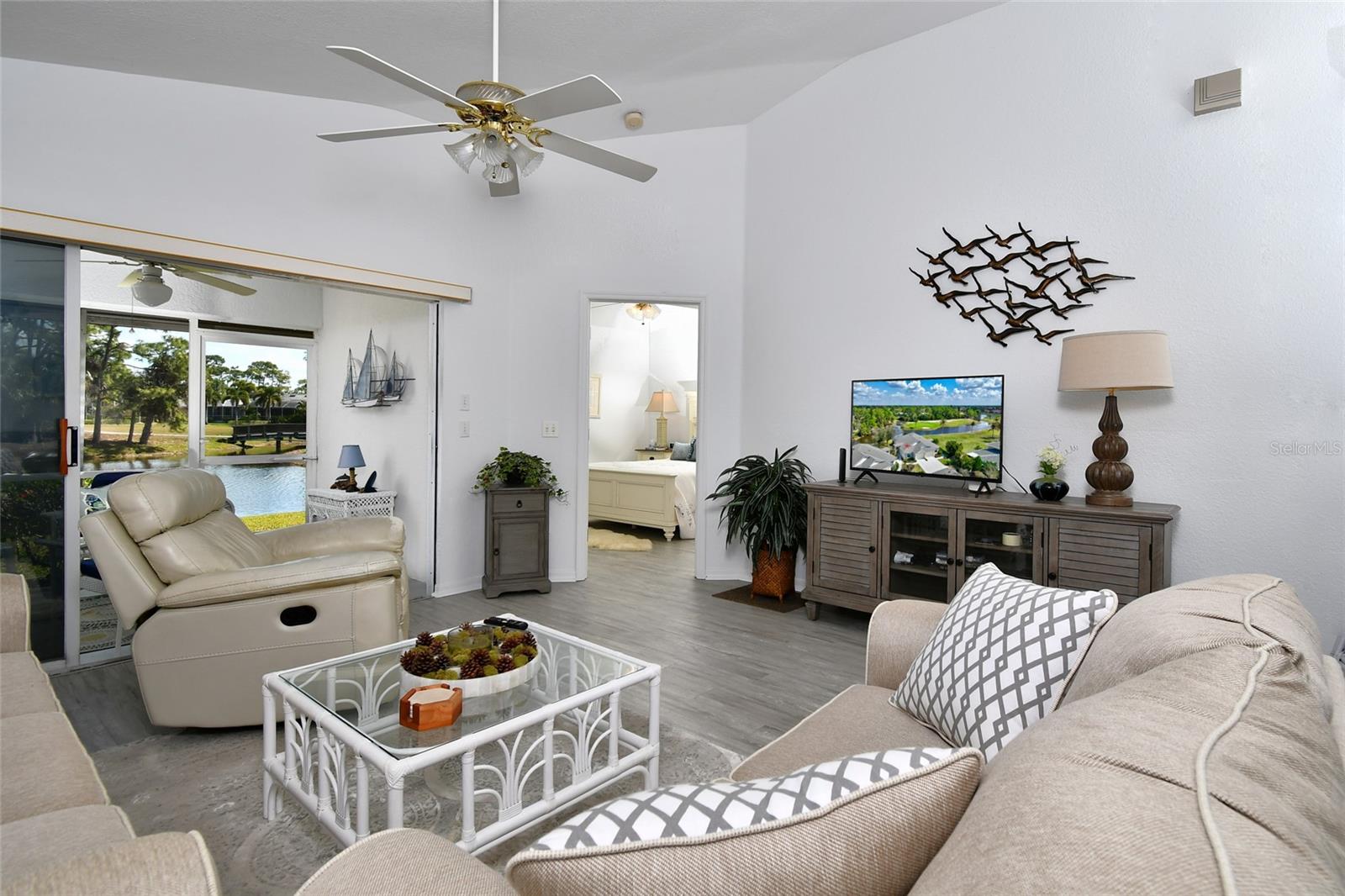 MARLIN RUN CONDO 03 - Residential