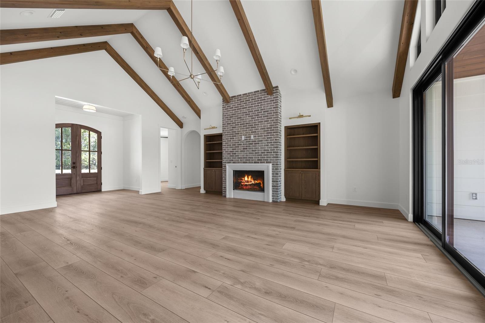 STARLAKE ESTATES - Residential