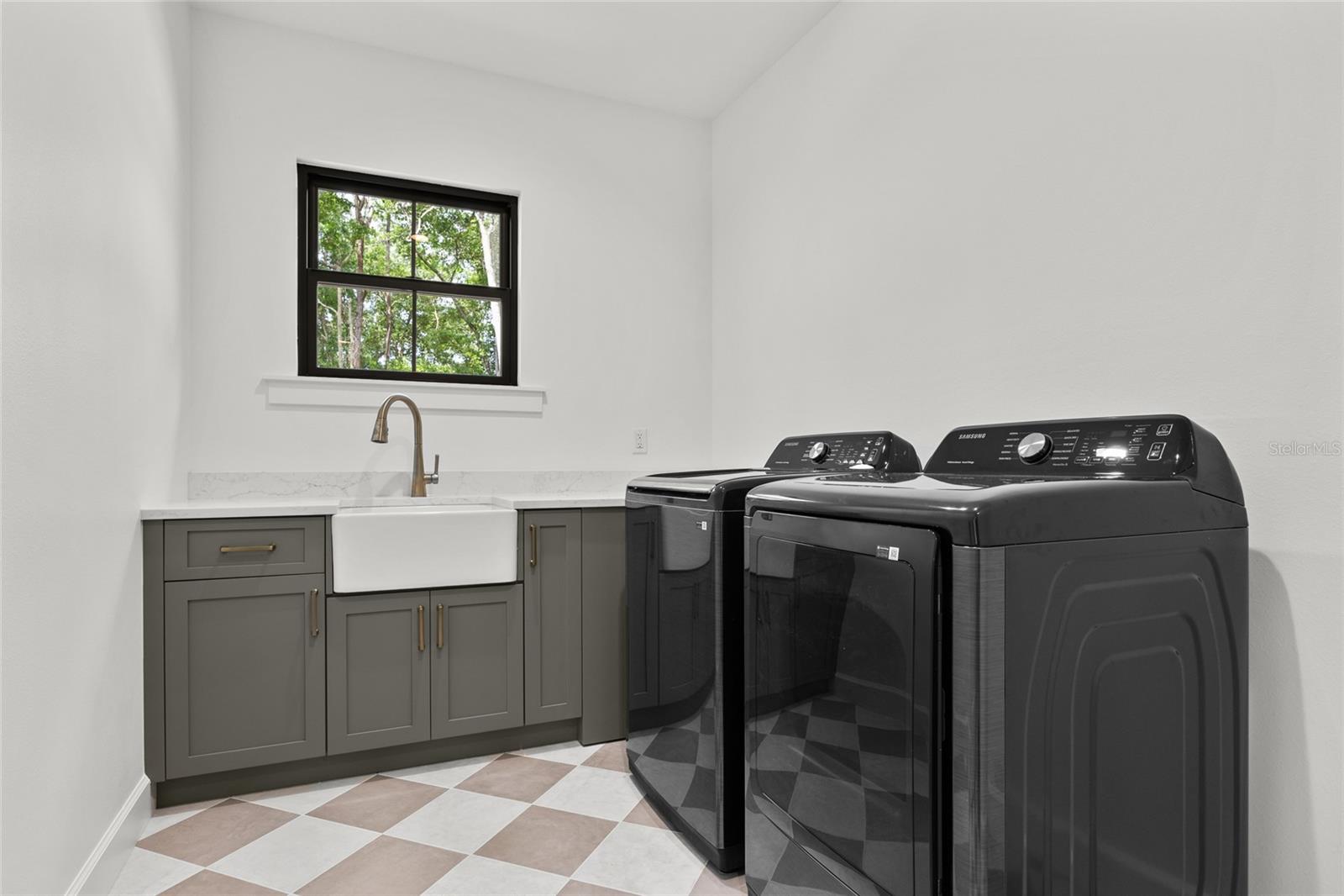 STARLAKE ESTATES - Residential