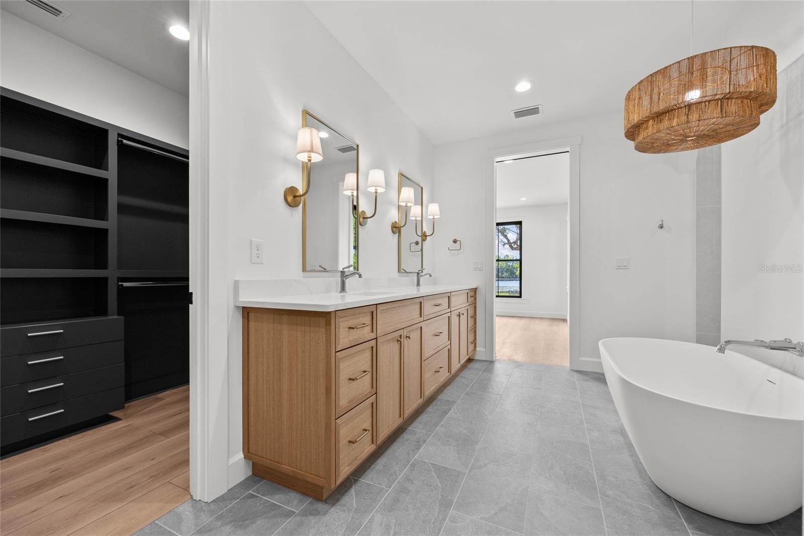 STARLAKE ESTATES - Residential