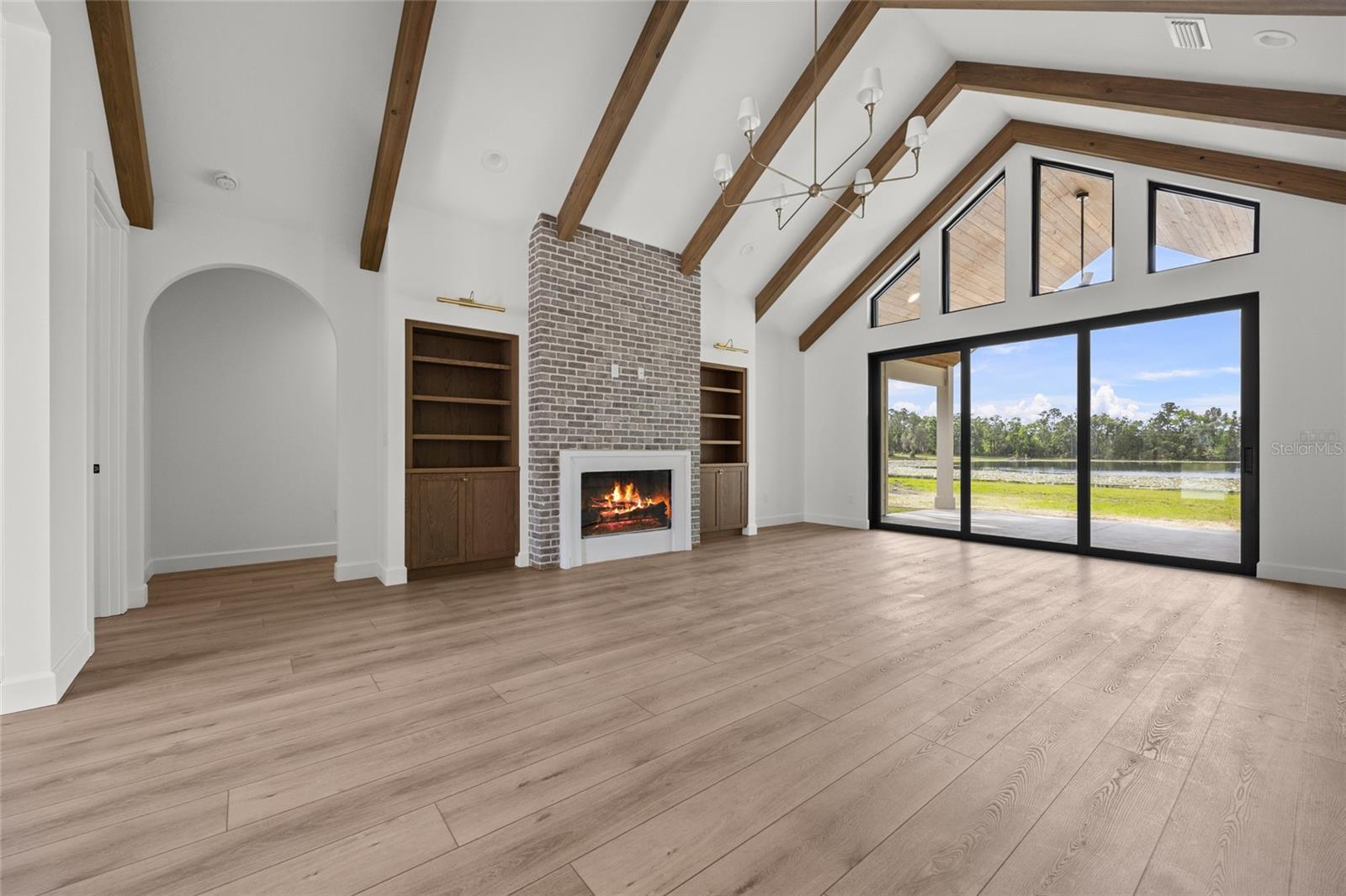 STARLAKE ESTATES - Residential