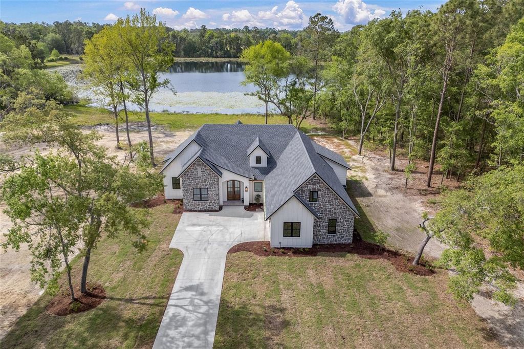 Photo of 264 NW Sylvi Drive, Lake City, FL 32055 (MLS # GC535734)