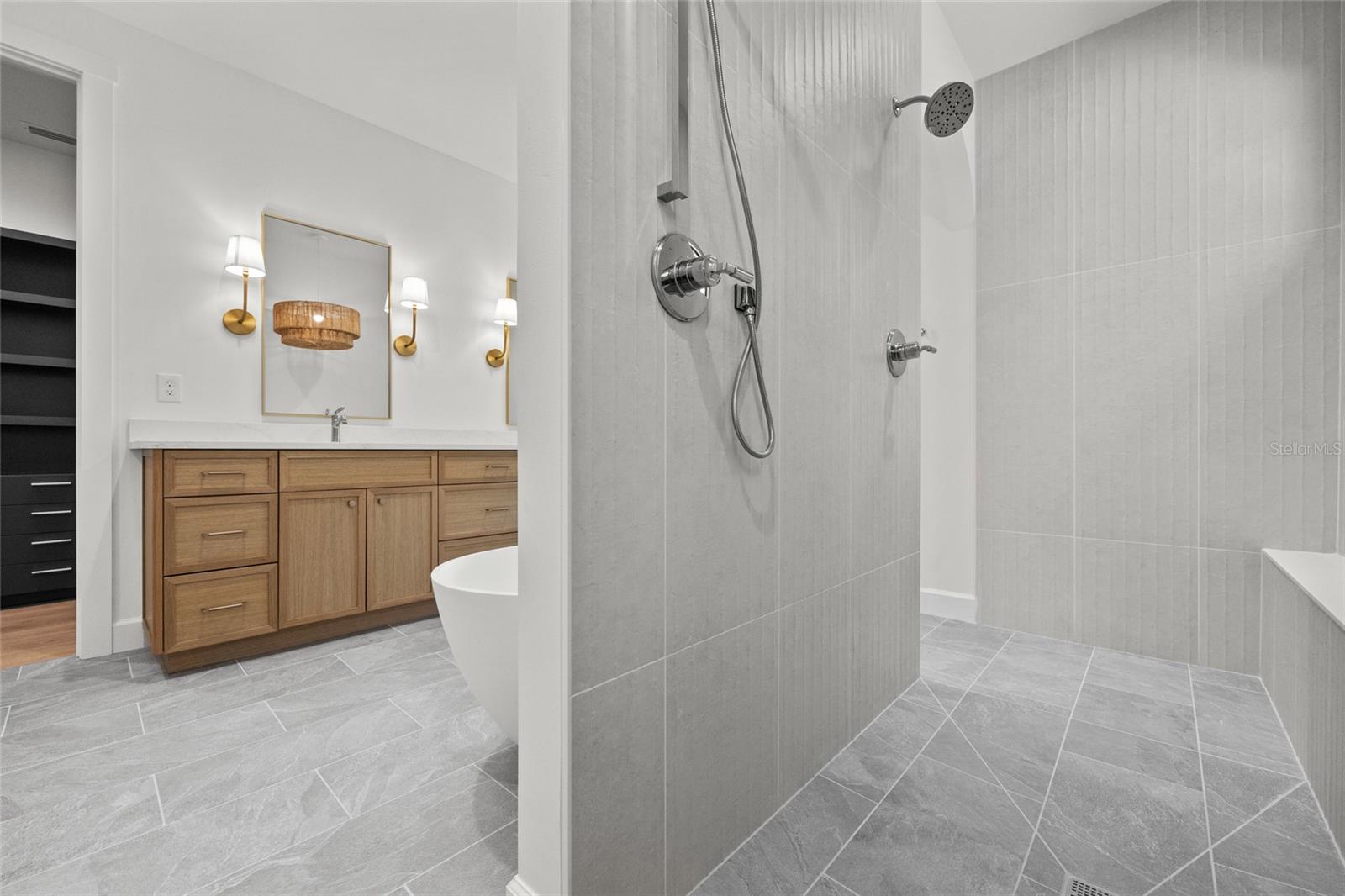 STARLAKE ESTATES - Residential