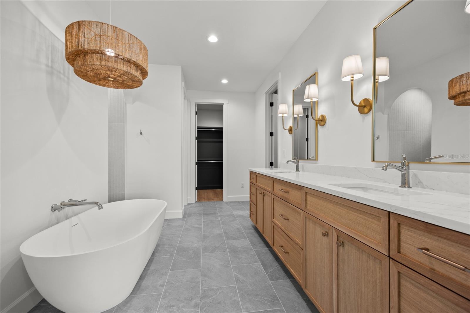 STARLAKE ESTATES - Residential