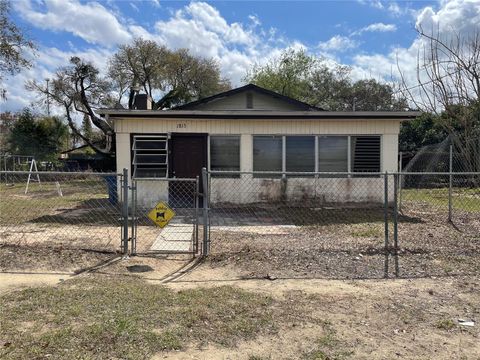 Photo of 1813 Robinson Drive, Haines City, FL 33844 (MLS # O6268434)