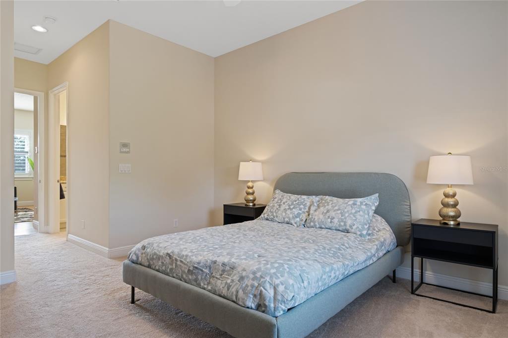 ESTATES AT LAKE SUSAN - Residential