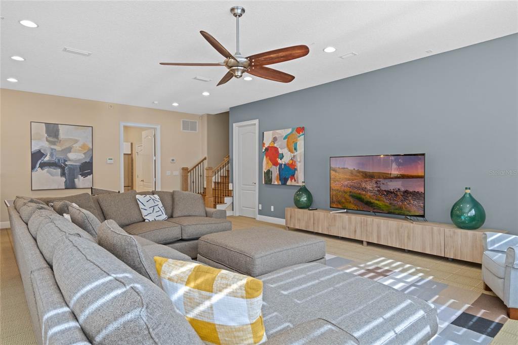 ESTATES AT LAKE SUSAN - Residential