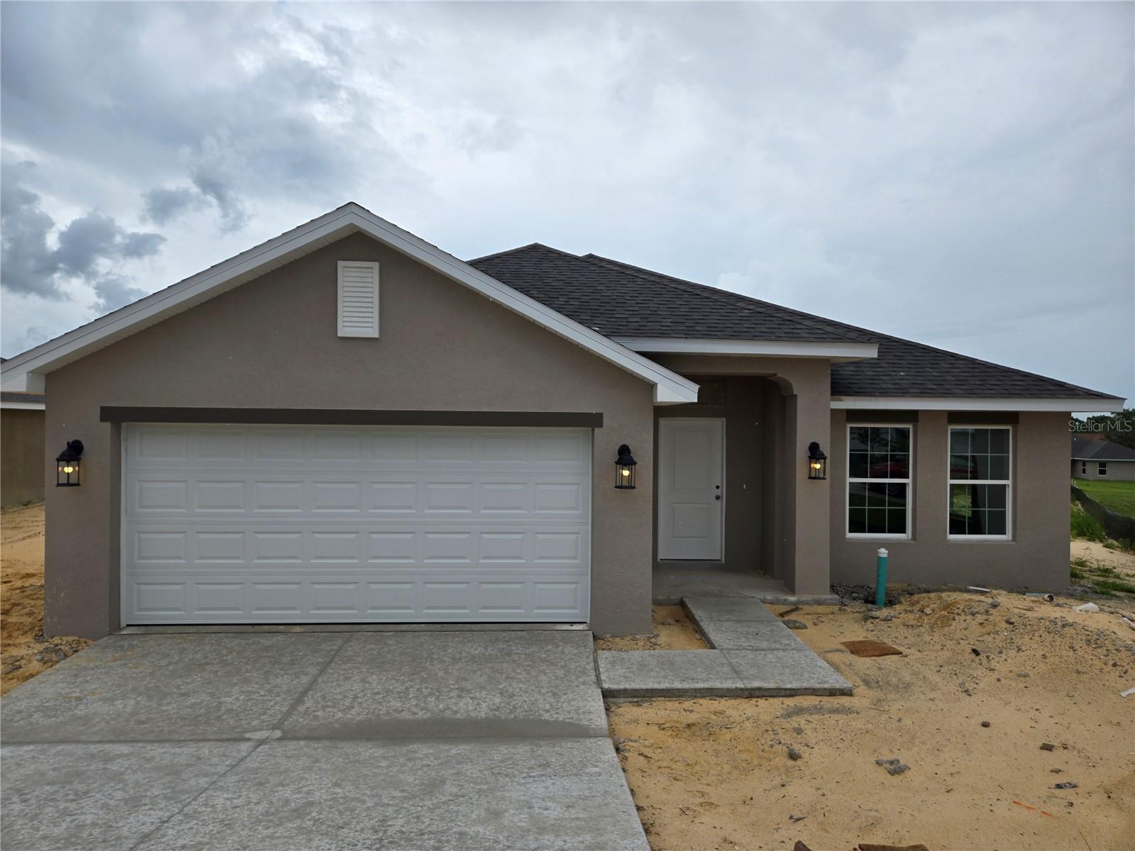 Under Construction. SELLER PROMO!! UP TO $10,000.00 FLEX MONEY FOR INTEREST RATE BUY-DOWN AND PRE-PAID ITEMS. THIS HOME IS VERY POPULAR AND HAS GREAT CURB APPEAL IN A SOUGHT-AFTER GOLF COMMUNITY!! THIS HOME IS IN A CUL DE SAC AT A HIGH ELEVATION. THIS POPULAR 2020 SQ FT PLAN W/COVERED BACK PORCH HAS PLENTY OF ROOM FOR LARGE FAMILY, LARGE DINING ROOM, LARGE KITCHEN WITH BREAKFAST BAR, HUGE LIVING ROOM, 3 SECONDARY BEDROOMS SHARE FULL BATH WITH HUGE LINEN STORAGE CLOSET. YOU ALSO GET A LARGE LAUNDRY ROOM AND YOU OWNER'S SUITE IS VERY LARGE W/HIGH CEILINGS, LARGE WALK IN CLOSET, ENSUITE BATH WITH LARGE WALK IN TILE SHOWER, PRIVATE WATER CLOSET, HUGE DOUBLE SINK VANITY AND LARGE LINEN CLOSET!! YOU HAVE TO SEE IT TO BELIEVE IT!! MANY UPGRADES ARE INCLUDED IN THIS 4BED/2BATH/2CAR GARAGE INCLUDING UPGRADED WOOD LOOK CERAMIC TILE, STAINLESS STEEL APPLIANCE PKG, COVERED PATIO, AND AXTRA LARGE, FLAT HOMESITE W/FENCE AND STORAGE SHEDS ALLOWED... WAIT TIL YOU SEE THE NEIGHBORHOOD!! STOP IN AT THE BUILDER'S MODEL LOCATED AT 683 W REXFORD DR, BEVERLY HILLS TO VIEW THE DECORATED MODEL AND FOR ADDITIONAL INFORMATION! SELLER PAYS CLOSING COSTS WITH APPROVED LENDERS AND WITH CASH TRANSACTIONS!! HURRY IN!