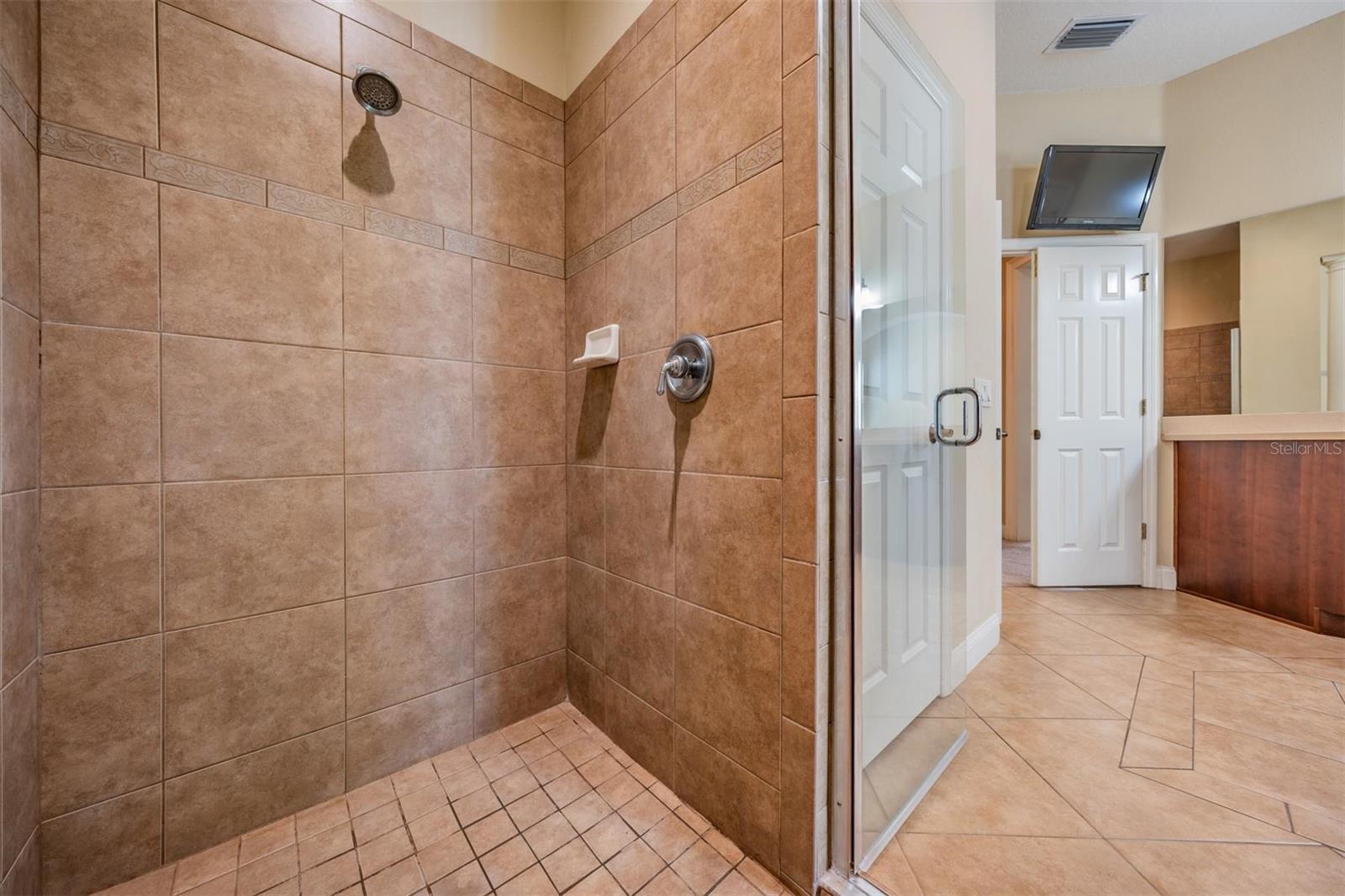 NINE EAGLES UNIT ONE SEC I - Residential